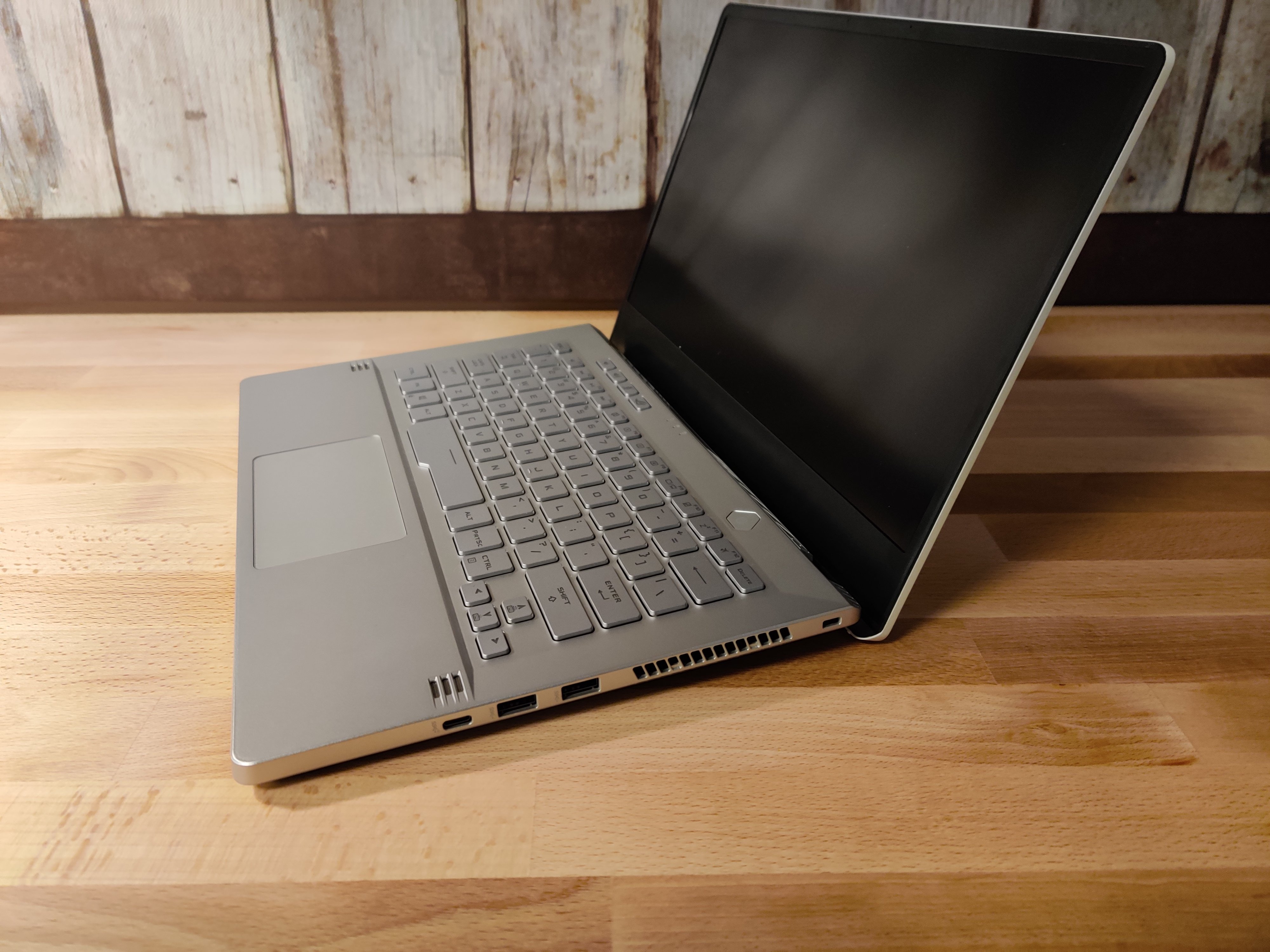 Asus dévoile son premier ordinateur portable pour gamer de 14 pouces, le  G46VW - Le Monde Numérique