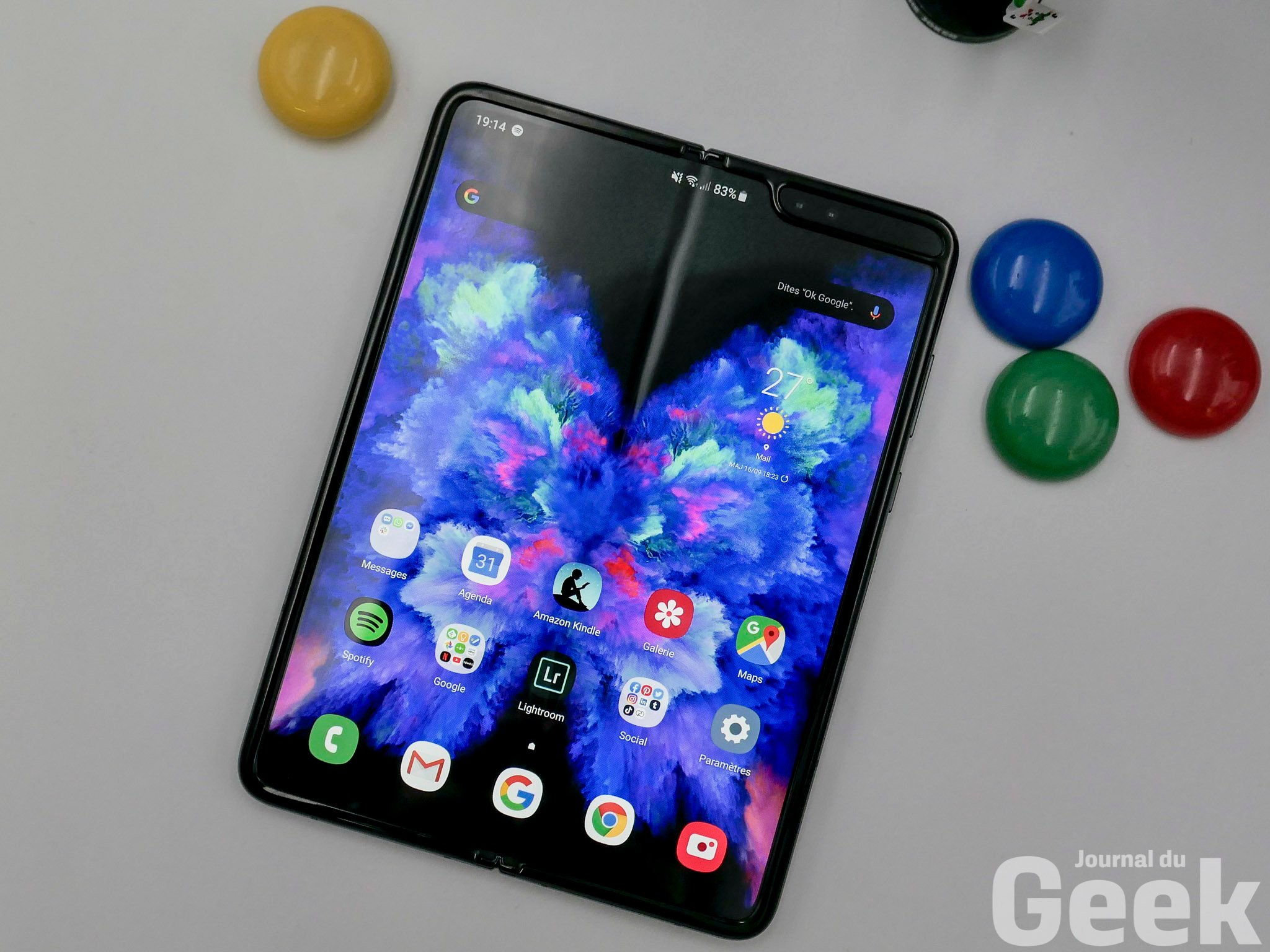 Samsung Galaxy Fold 2 : une caméra selfie invisible et un S Pen ?