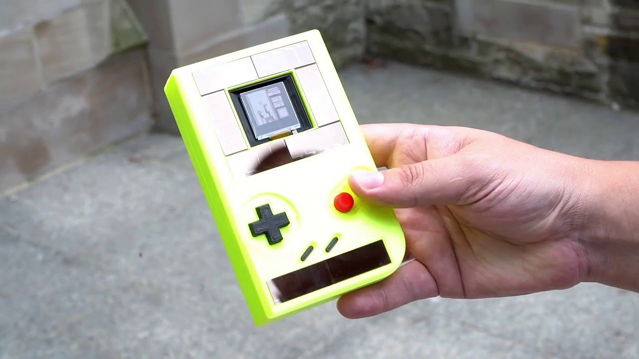 WiiBoy Color : une vraie Wii aussi compacte qu'un Game Boy Color