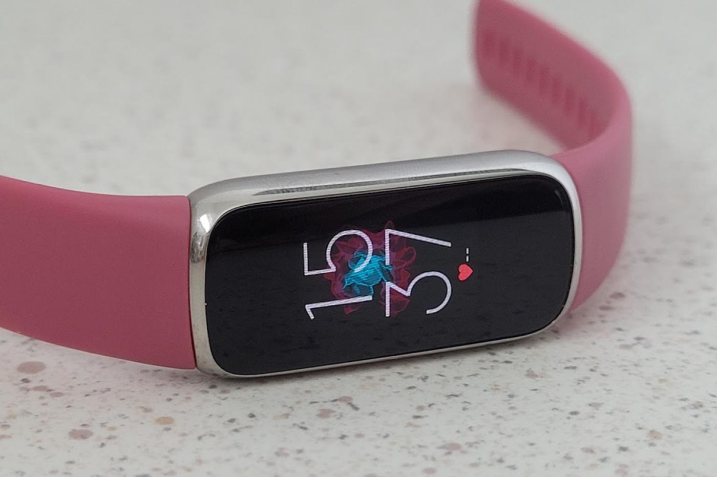 Fitbit Luxe, le bracelet connecté