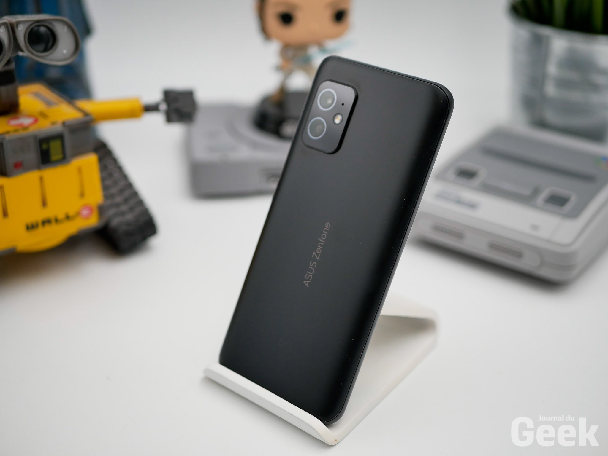 Asus Zenfone 8