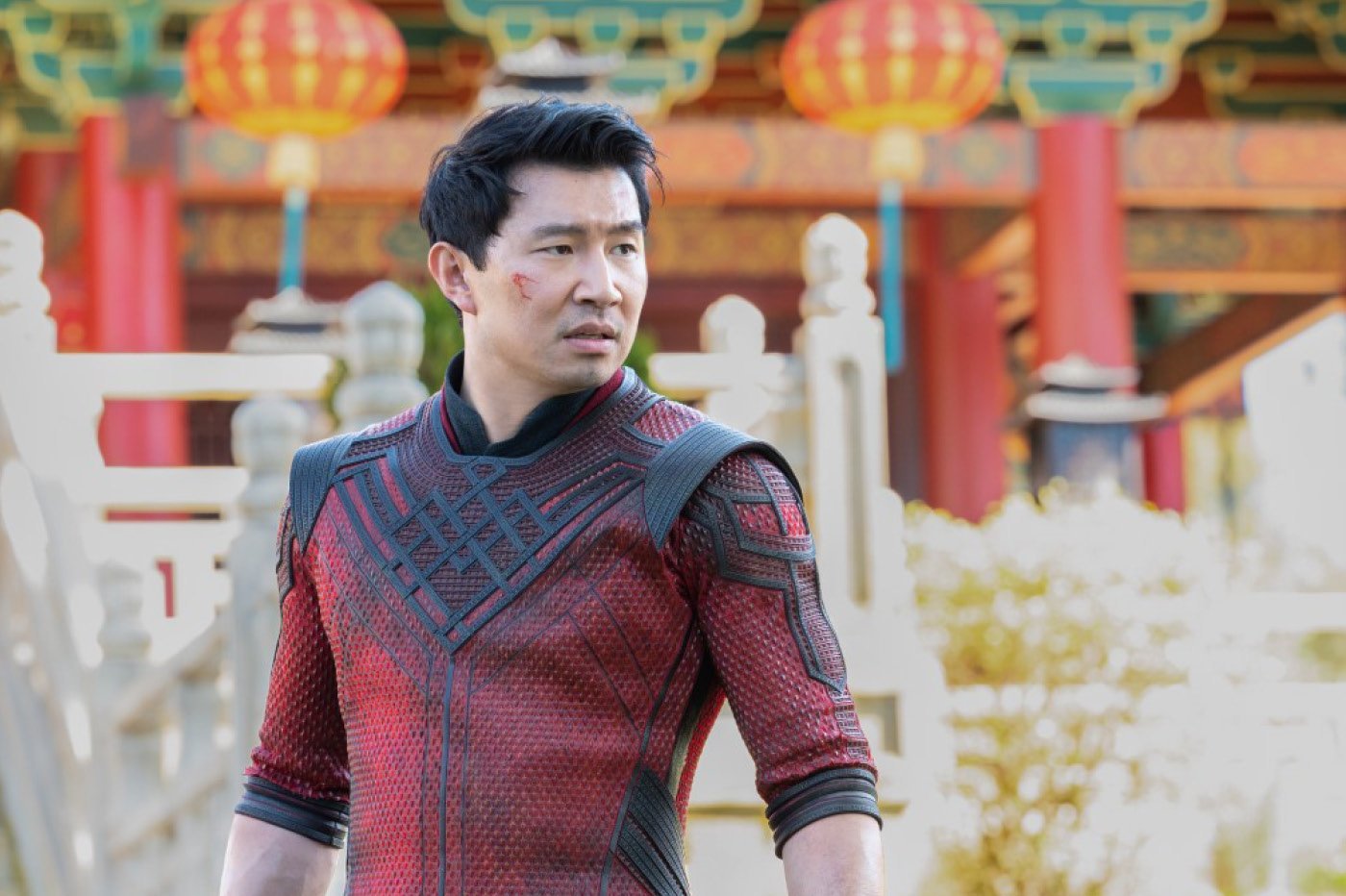 Simu Liu dans Shang-Chi et la légende des dix anneaux de Marvel