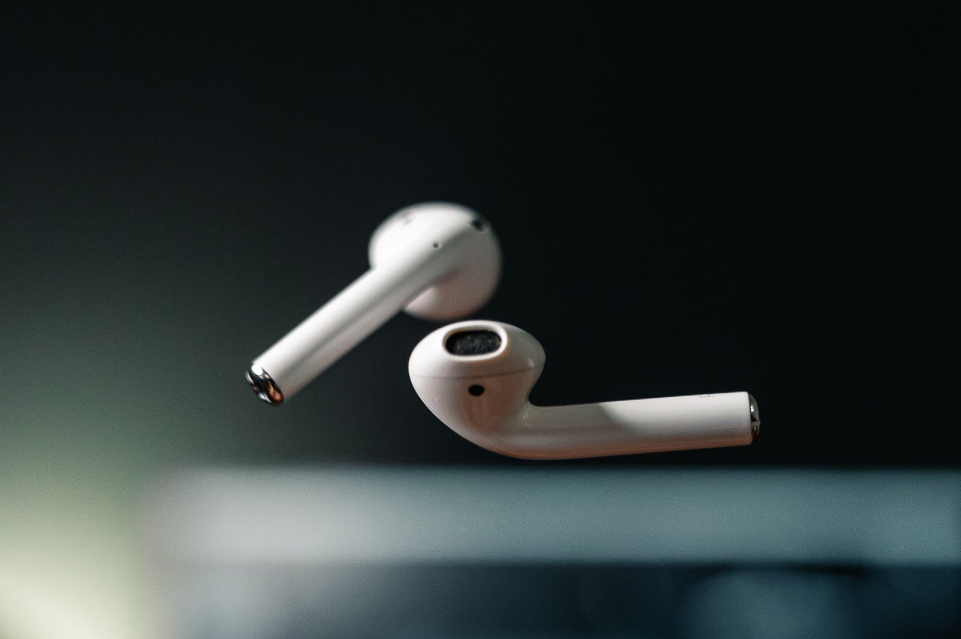 AirPods 2 Apple