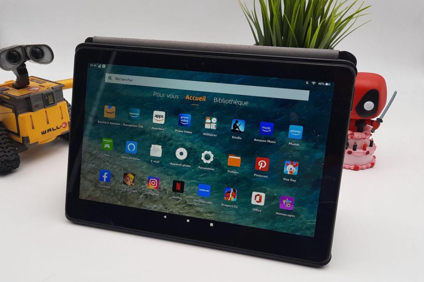 Presque gratuitement :  vend une tablette Fire HD 10 remise à neuf  avec un écran de 10,1 pouces, la prise en charge d'Alexa et un emplacement  microSD pour 65 dollars de