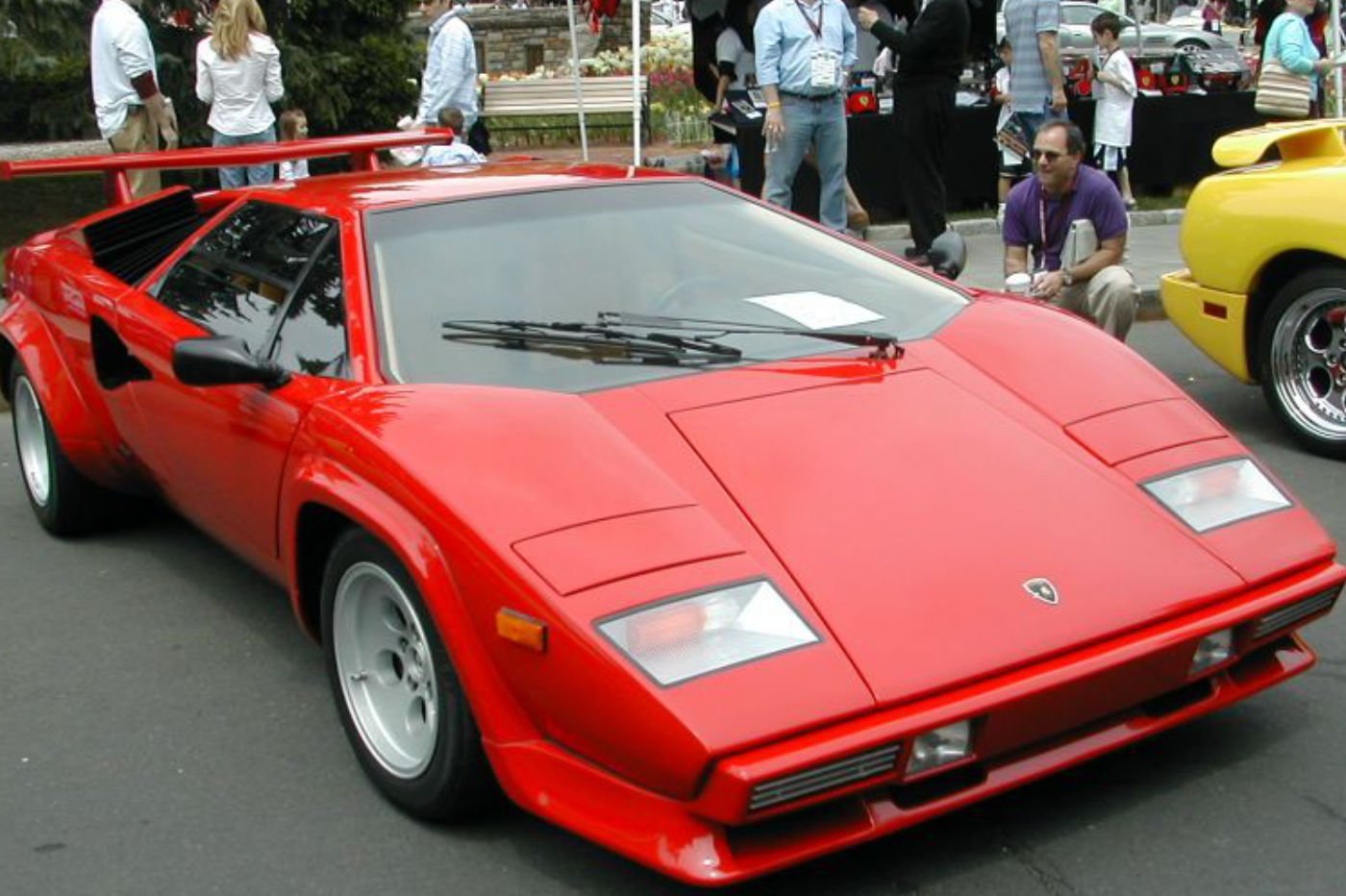 lamborghini-countach-V12