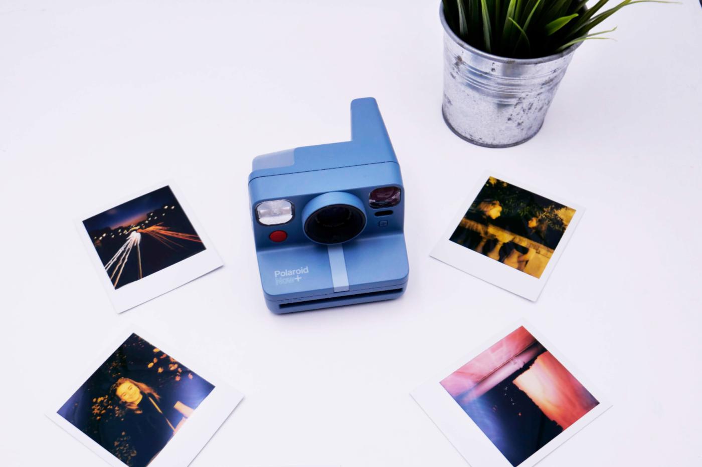 Polaroid Now+ : l'appareil analogique boosté grâce à une application