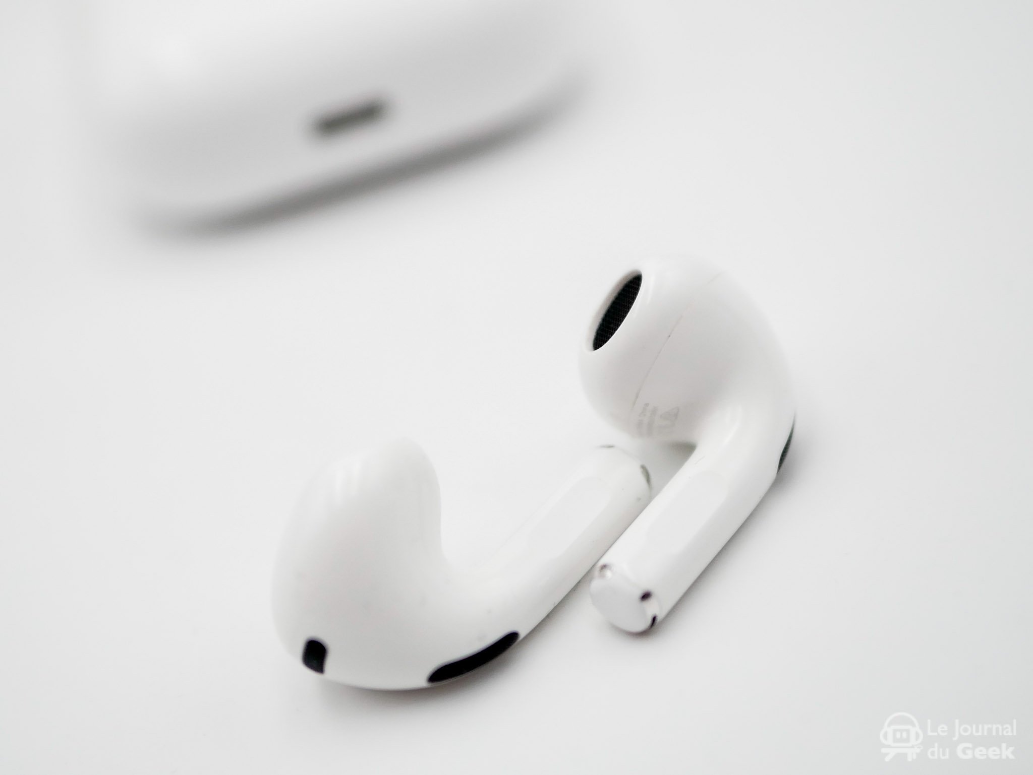 Apple lance enfin ses écouteurs sans fil AirPods