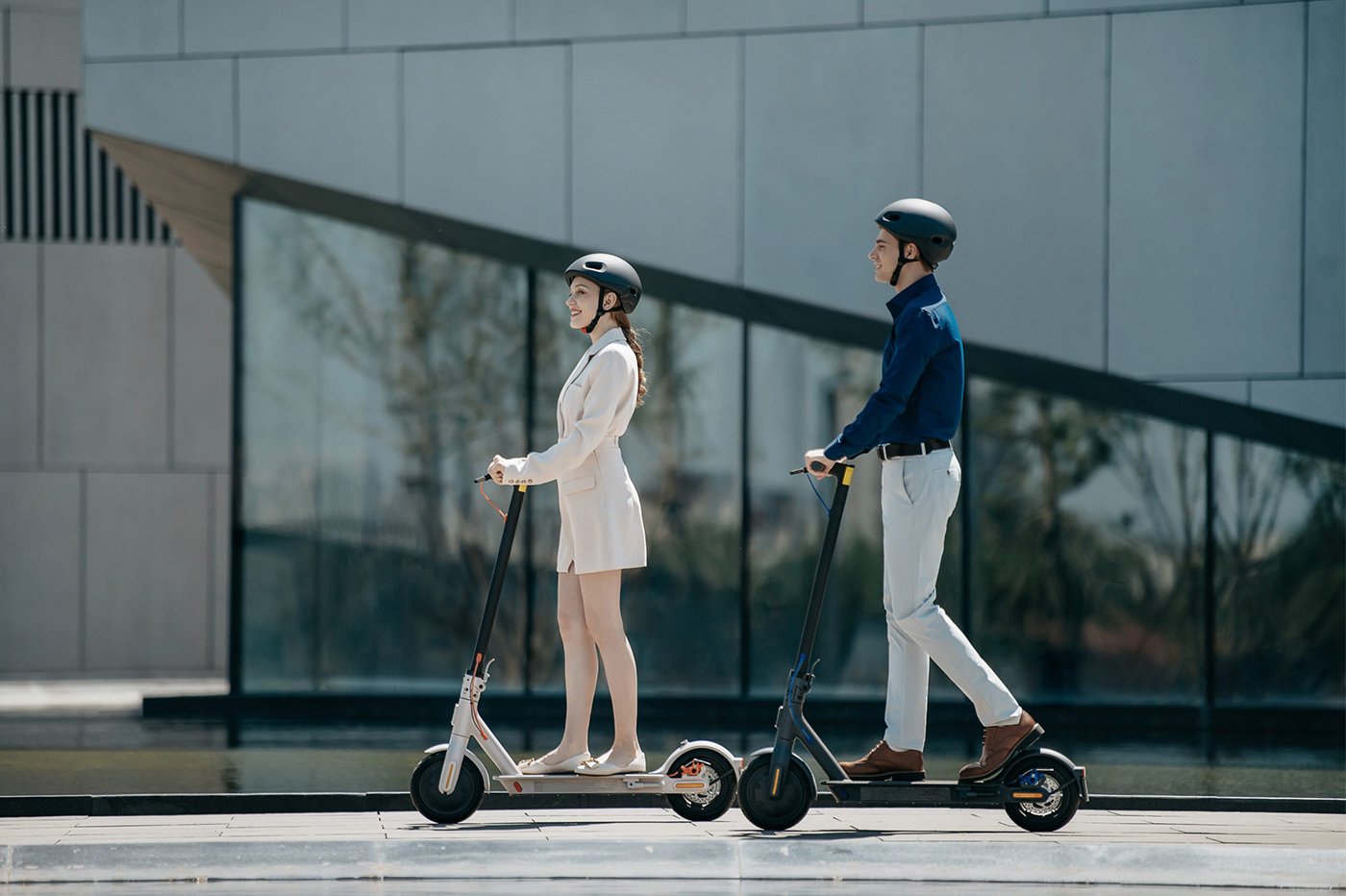 Marre des tarifs élevés à la pompe ? Privilégiez cette trottinette  électrique Xiaomi pour vous déplacer (-25%)