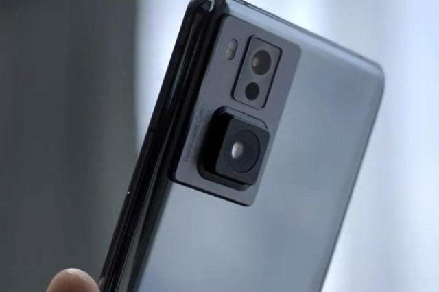 Oppo caméra rétractable