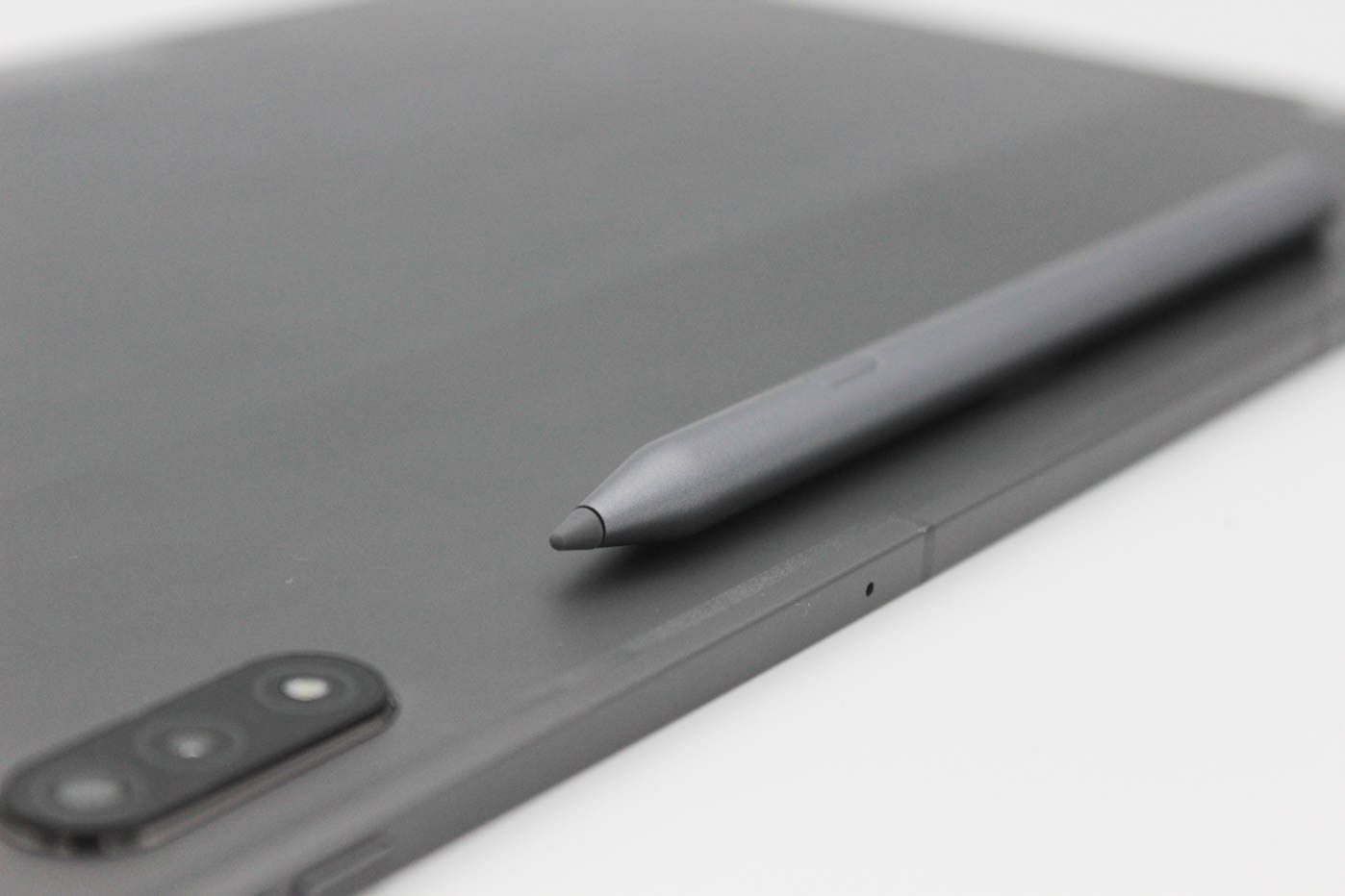Samsung C Pen : le stylet de la Galaxy TabPro S se dévoile