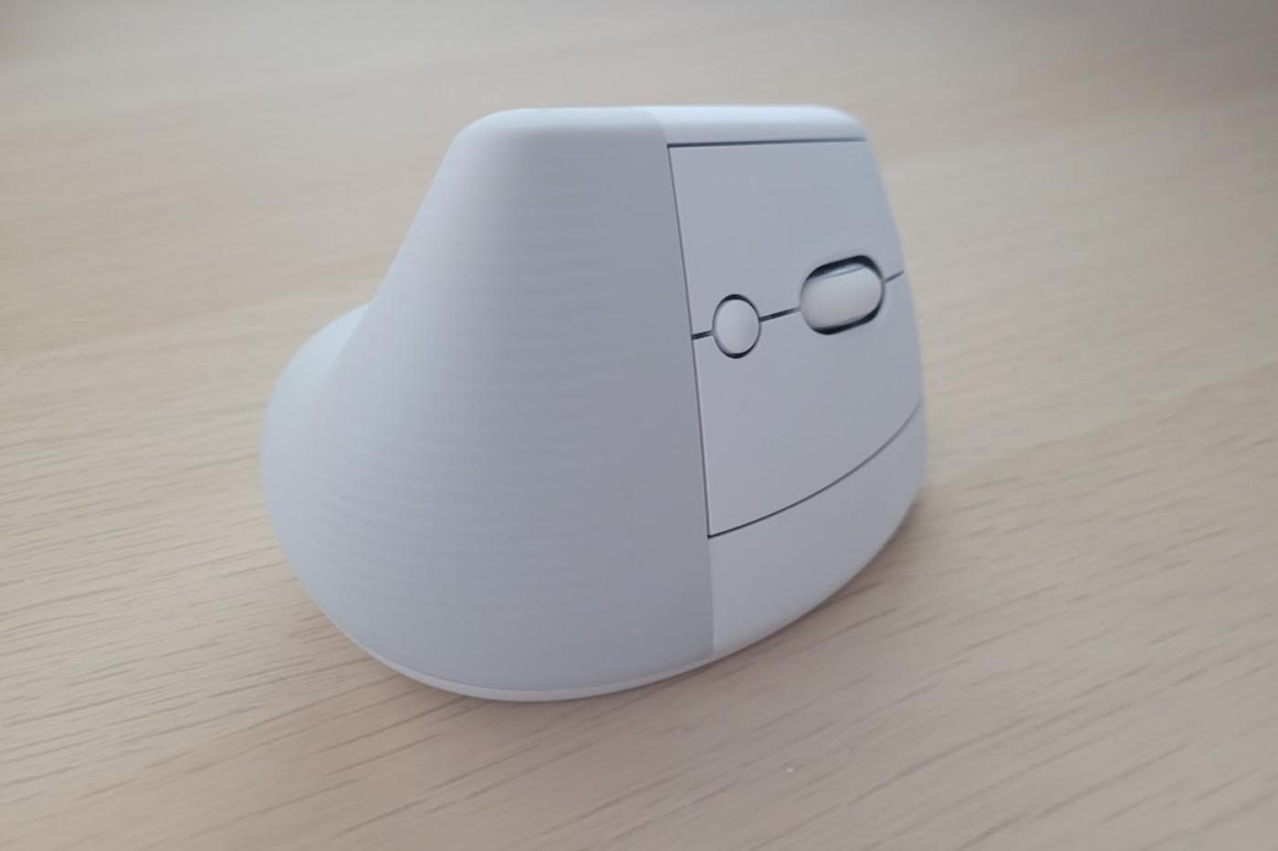 Test de la souris verticale Logitech Lift : l'ergonomie à portée