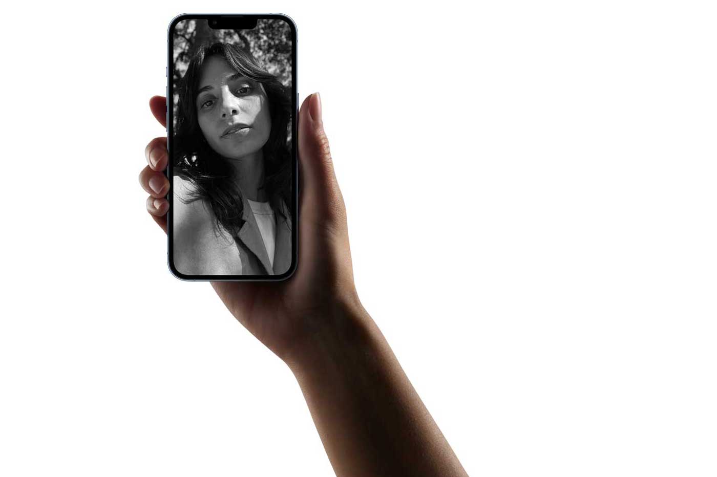 iPhone 13 Pro selfie