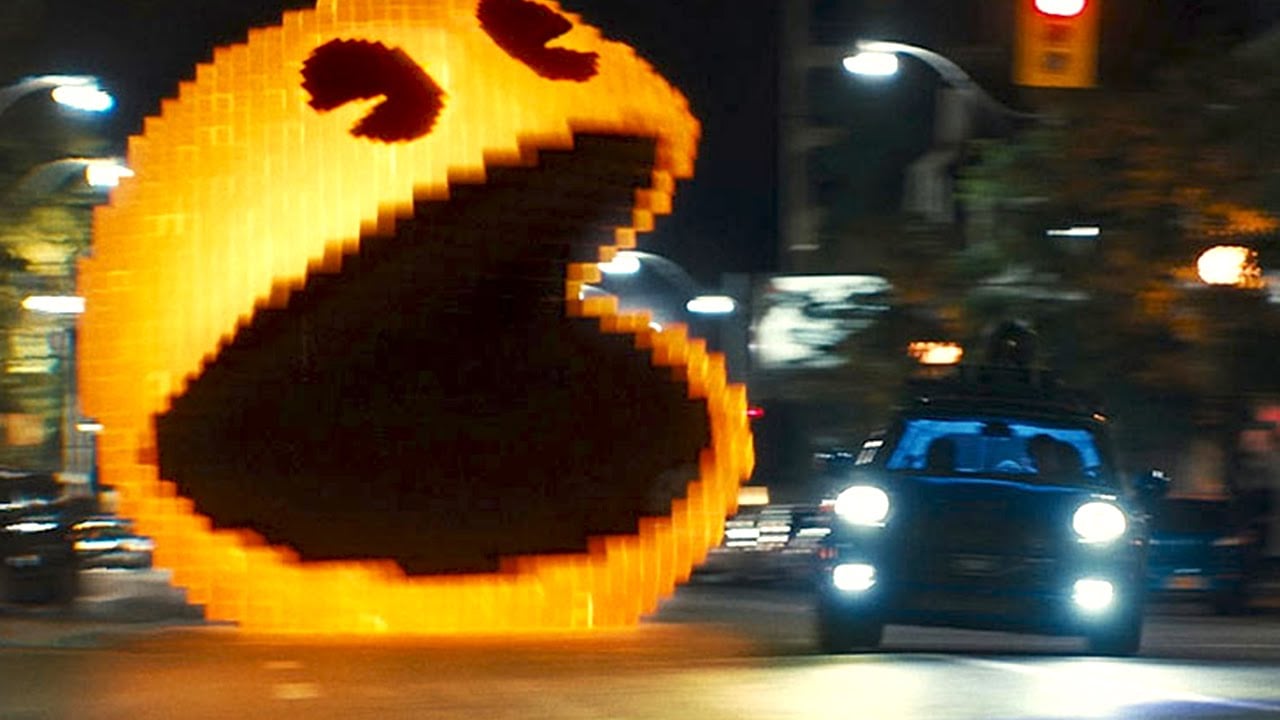 Extrait du film Pixels de 2015 avec Pac-Man chassant une voiture
