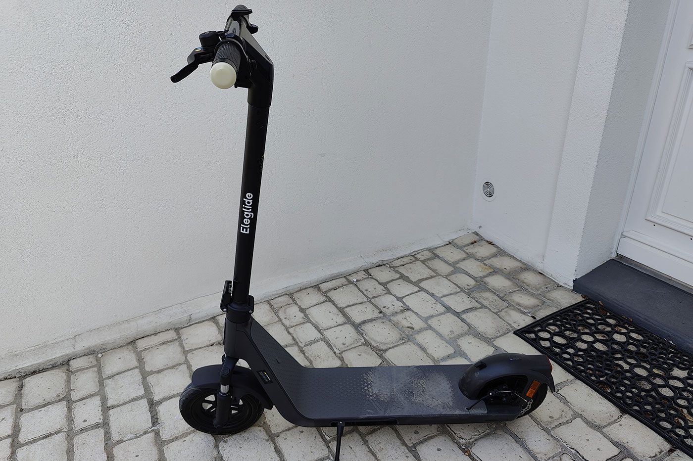 100€ sur Trottinette électrique Eleglide Coozy Avec clignotant