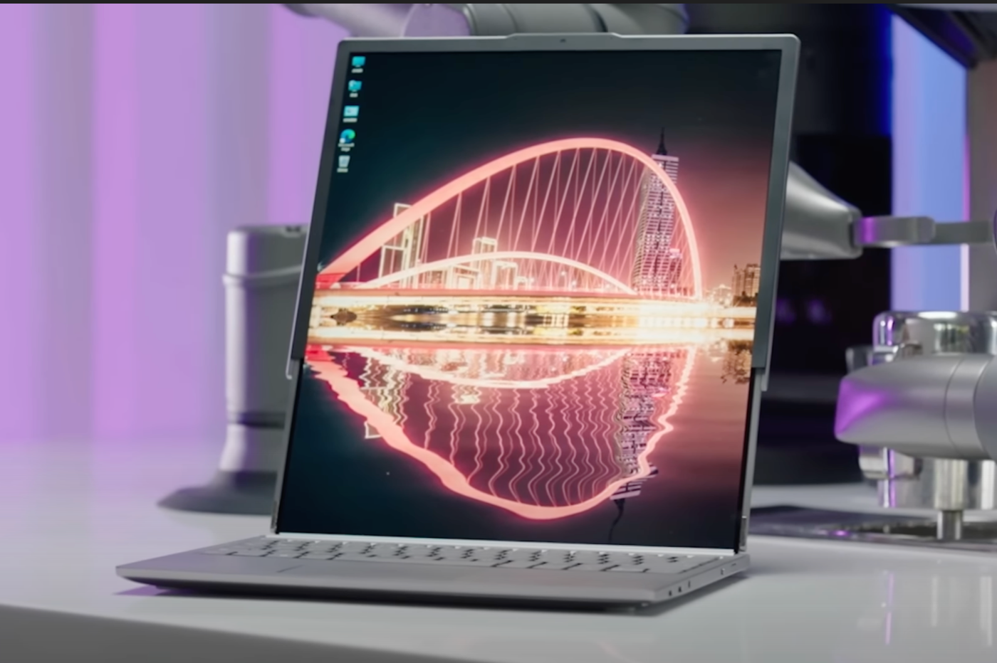 CES : Lenovo dévoile un ThinkBook à double écran - Le Monde Informatique