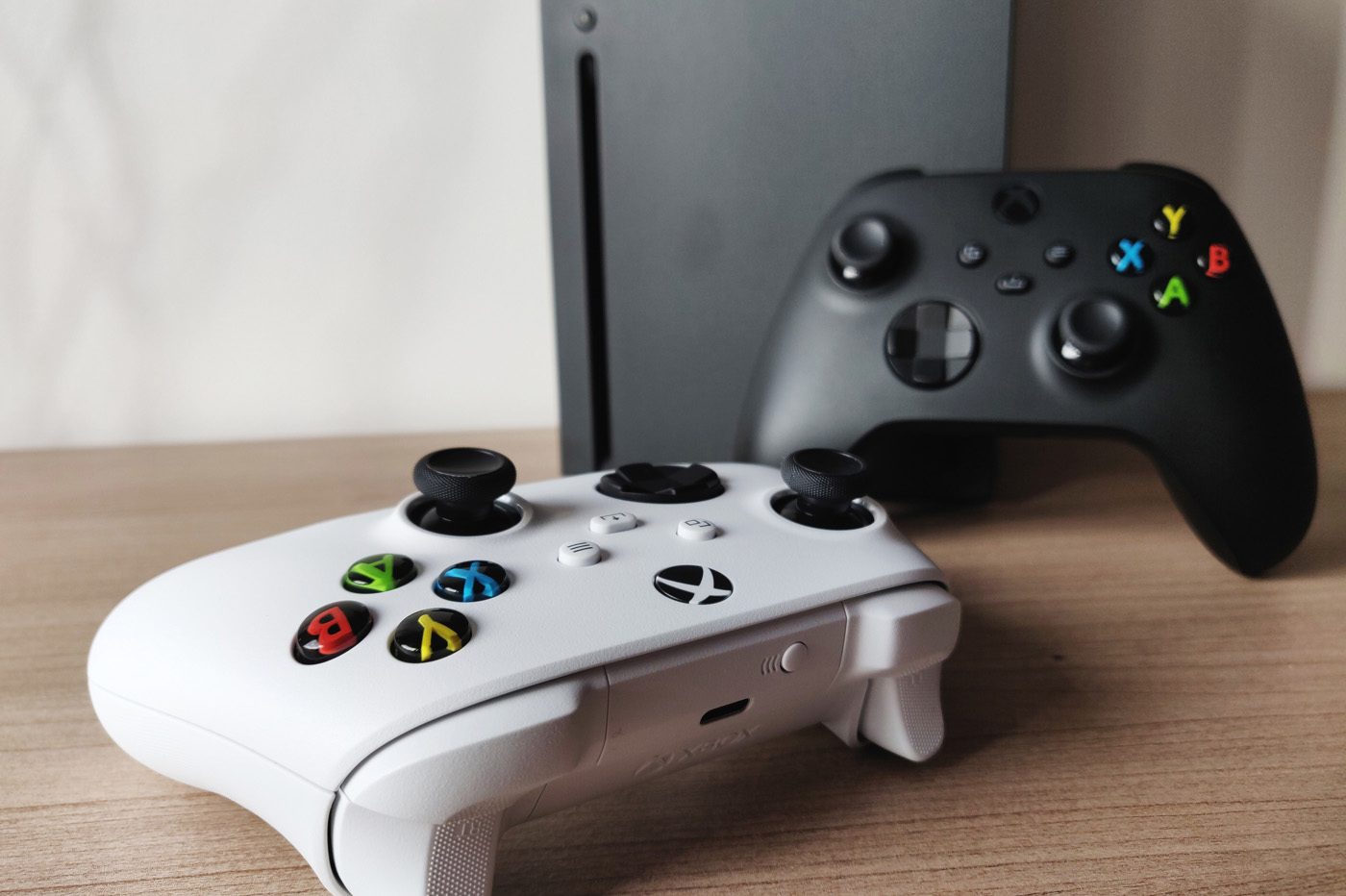 Les meilleures manettes pour la Xbox Series X et S - CNET France