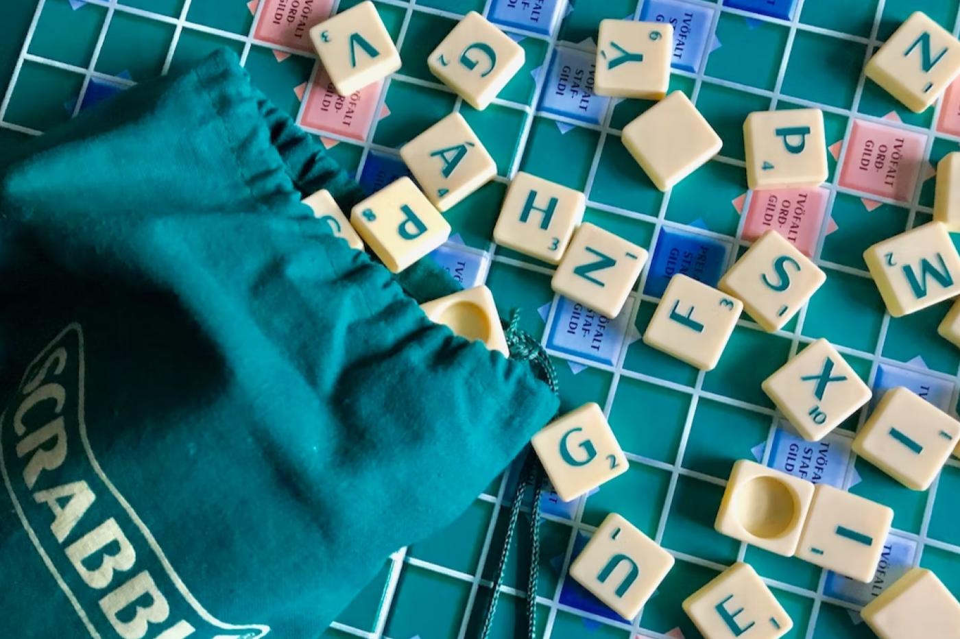 Scrabble : voici les insultes que vous ne pourrez plus jouer à Noël