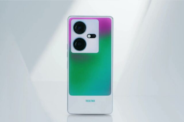Smartphone caméléon tecno