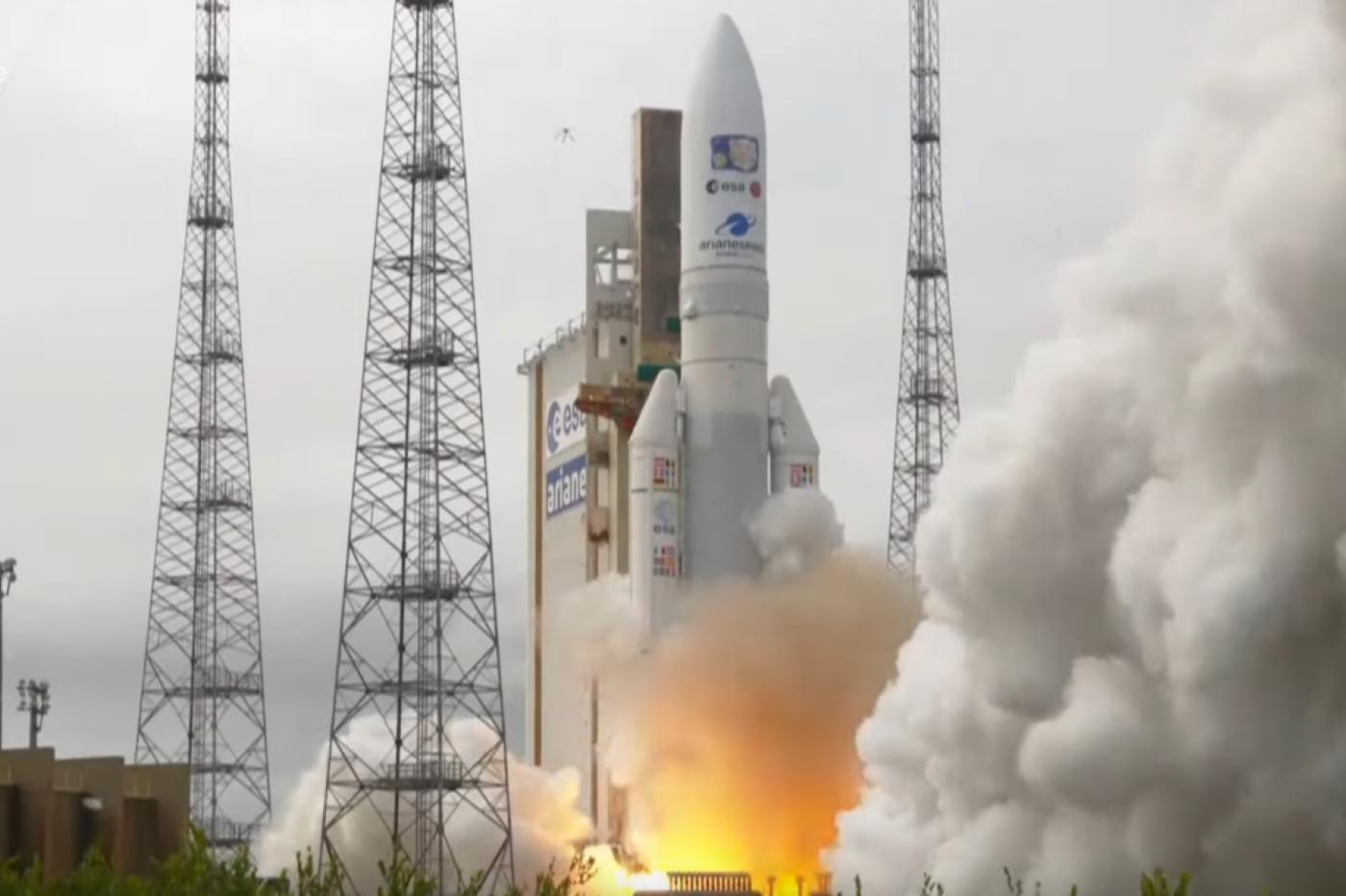 le décollage d'ariane 5 pour la mission JUICE