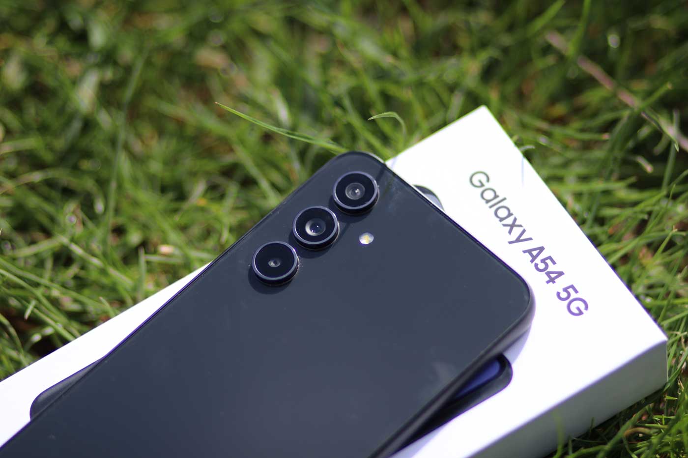 Test Samsung Galaxy A54 5G : le juste équilibre à moins de 500 €