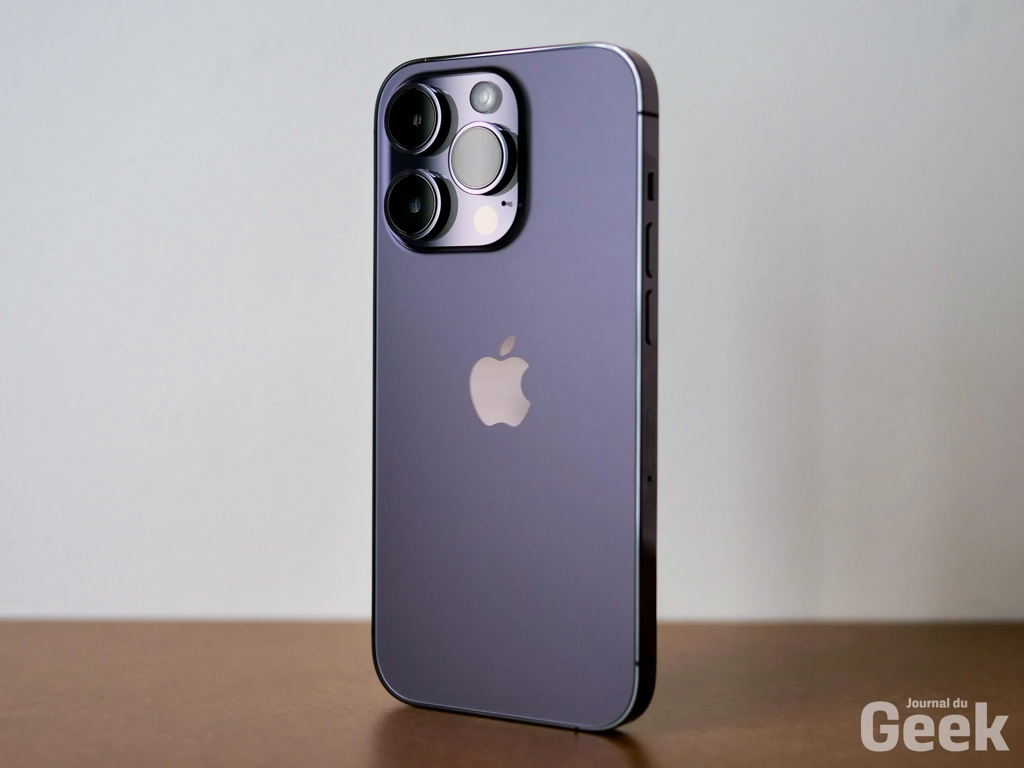 iPhone 15 Pro : pas d'amélioration prévue pour la caméra principale du  smartphone