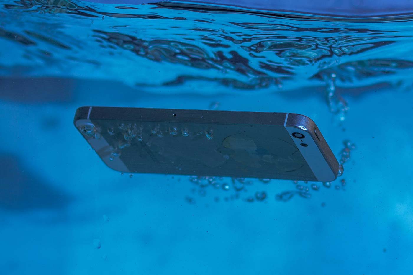 iPhone waterproof