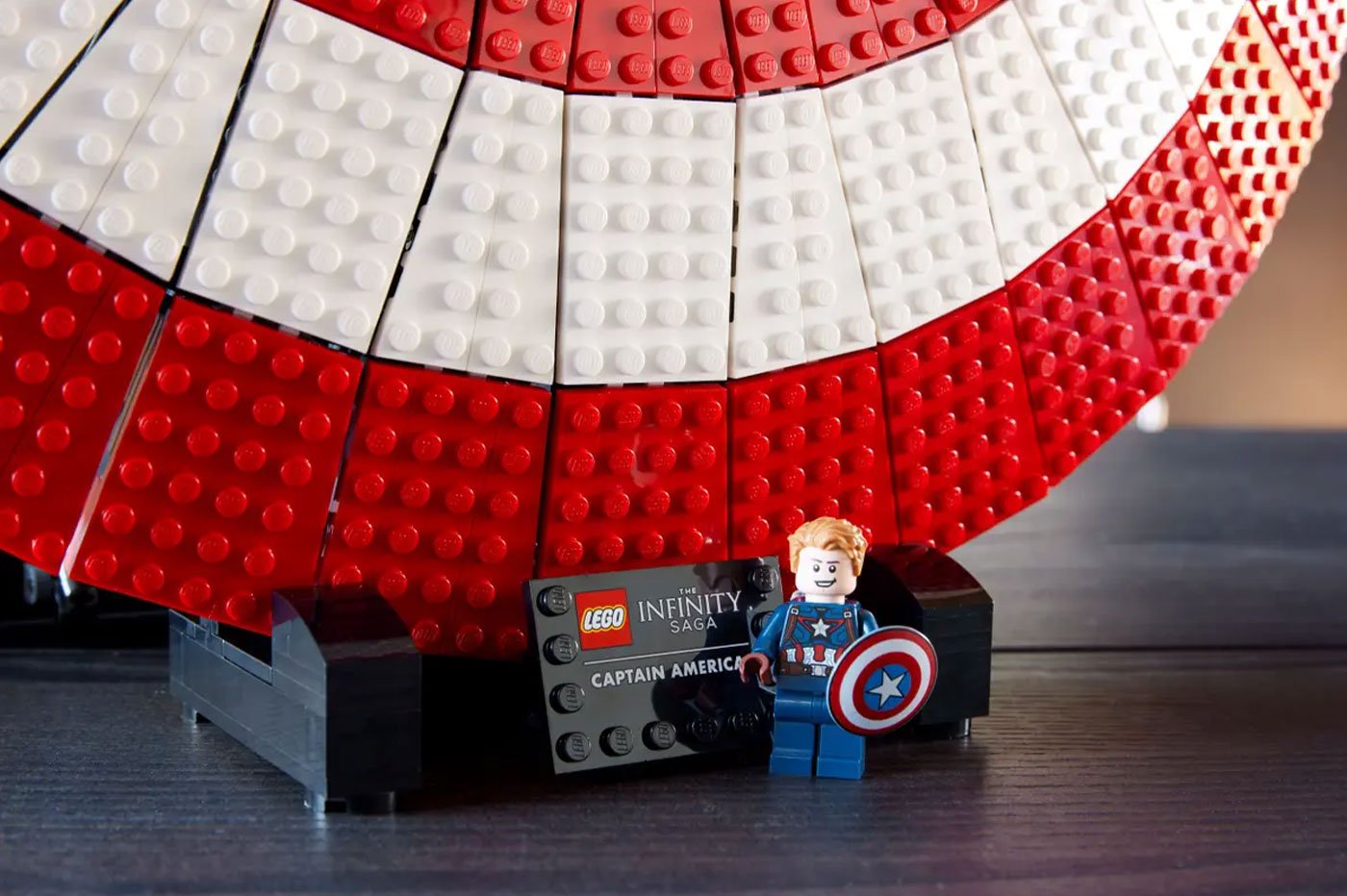 LEGO Super-héros : Captain America Mini figurine avec bouclier et Mjolnir