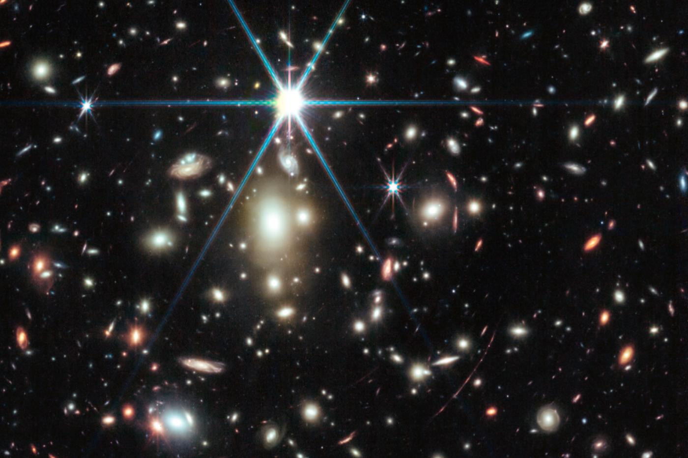 Earendel, la plus ancienne étoile jamais observée, vue par le James Webb