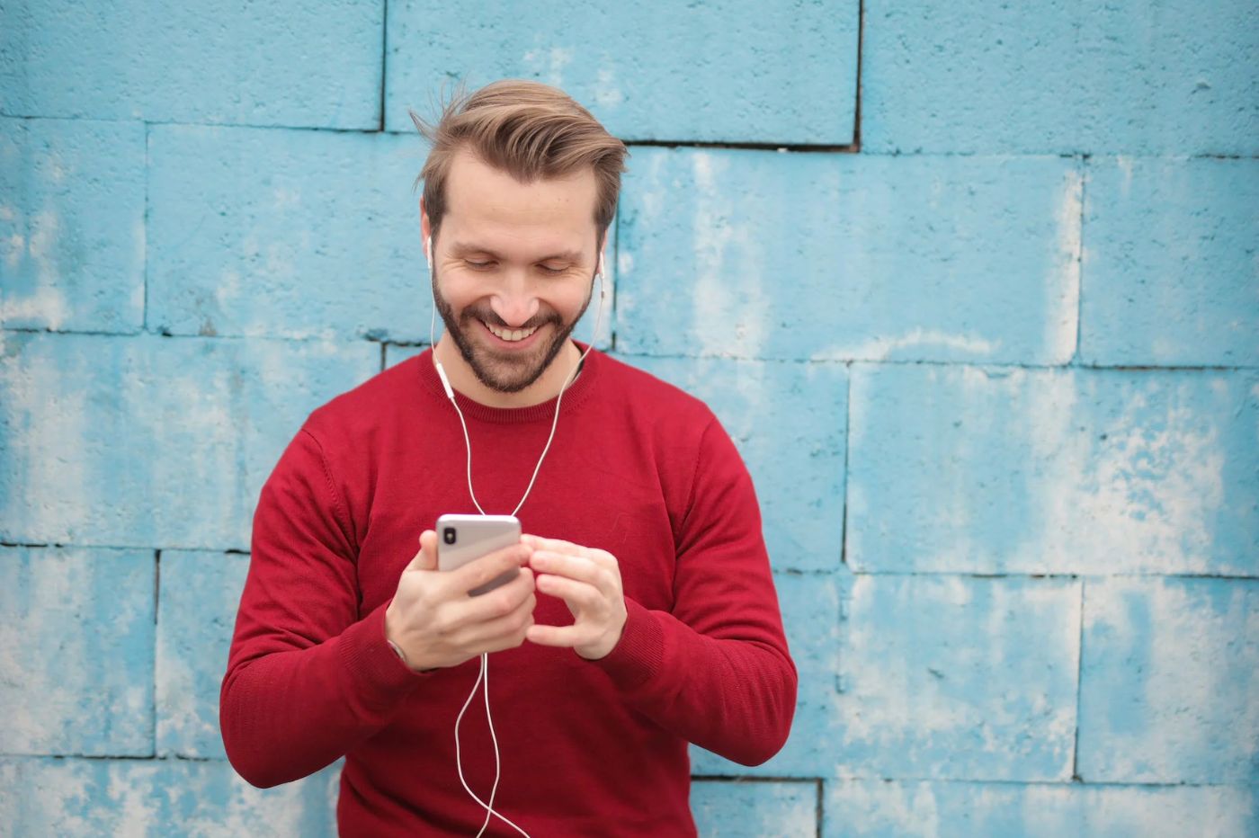 Caméras et micros de notre téléphone activés à distance par la police : ce  qu'il faut savoir