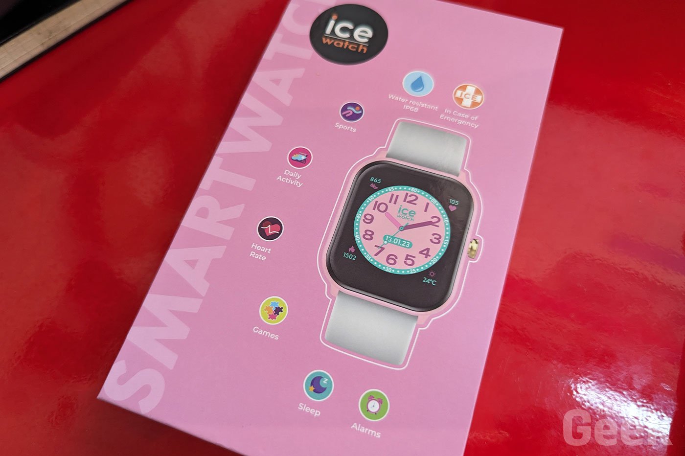 Test ICE Smart Junior de Ice Watch : une première montre connectée agréable  et simple pour enfants