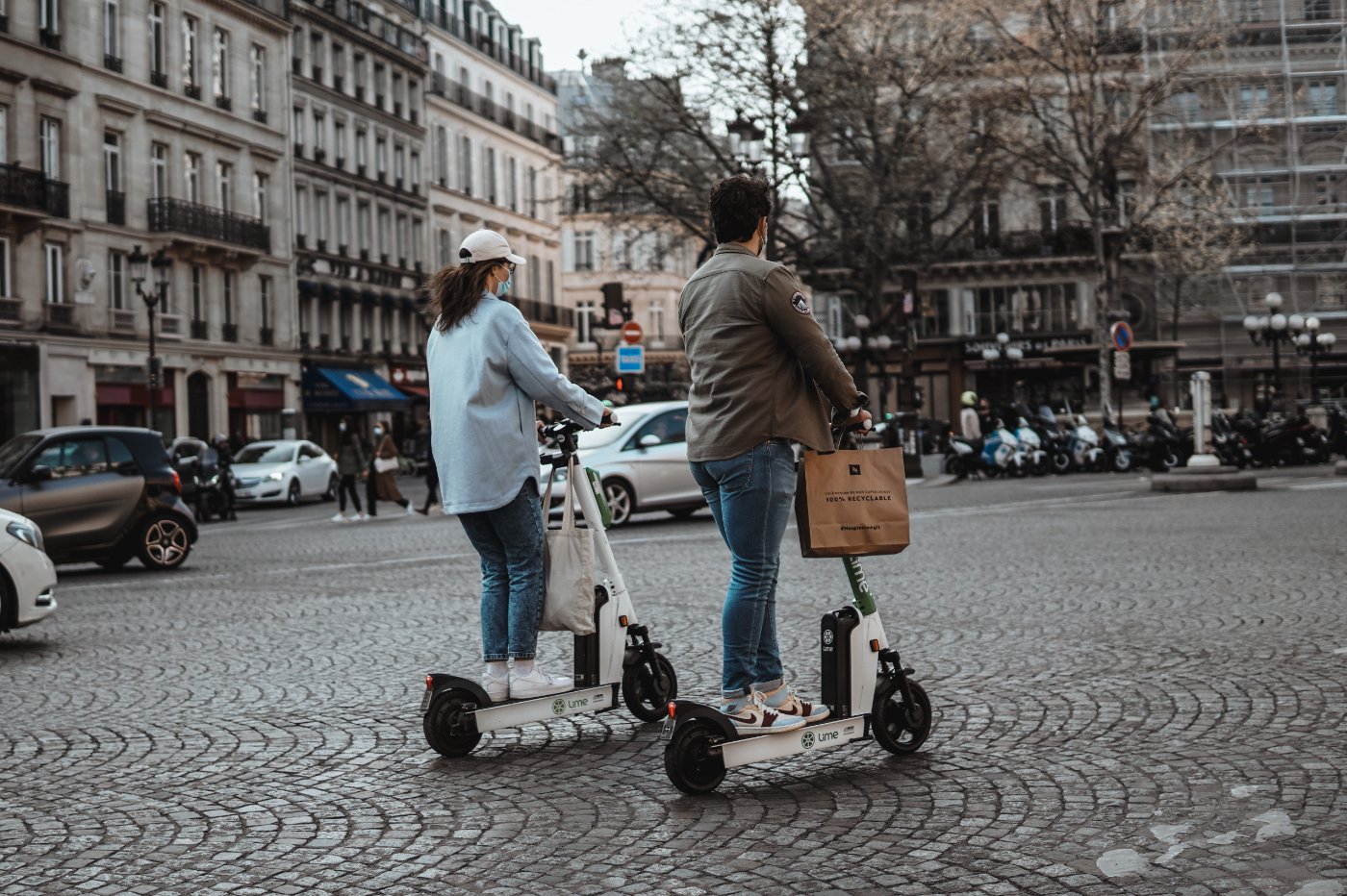 Le port du casque en trottinette électrique : qu'en est-il ? - Trottinette -électrique.info