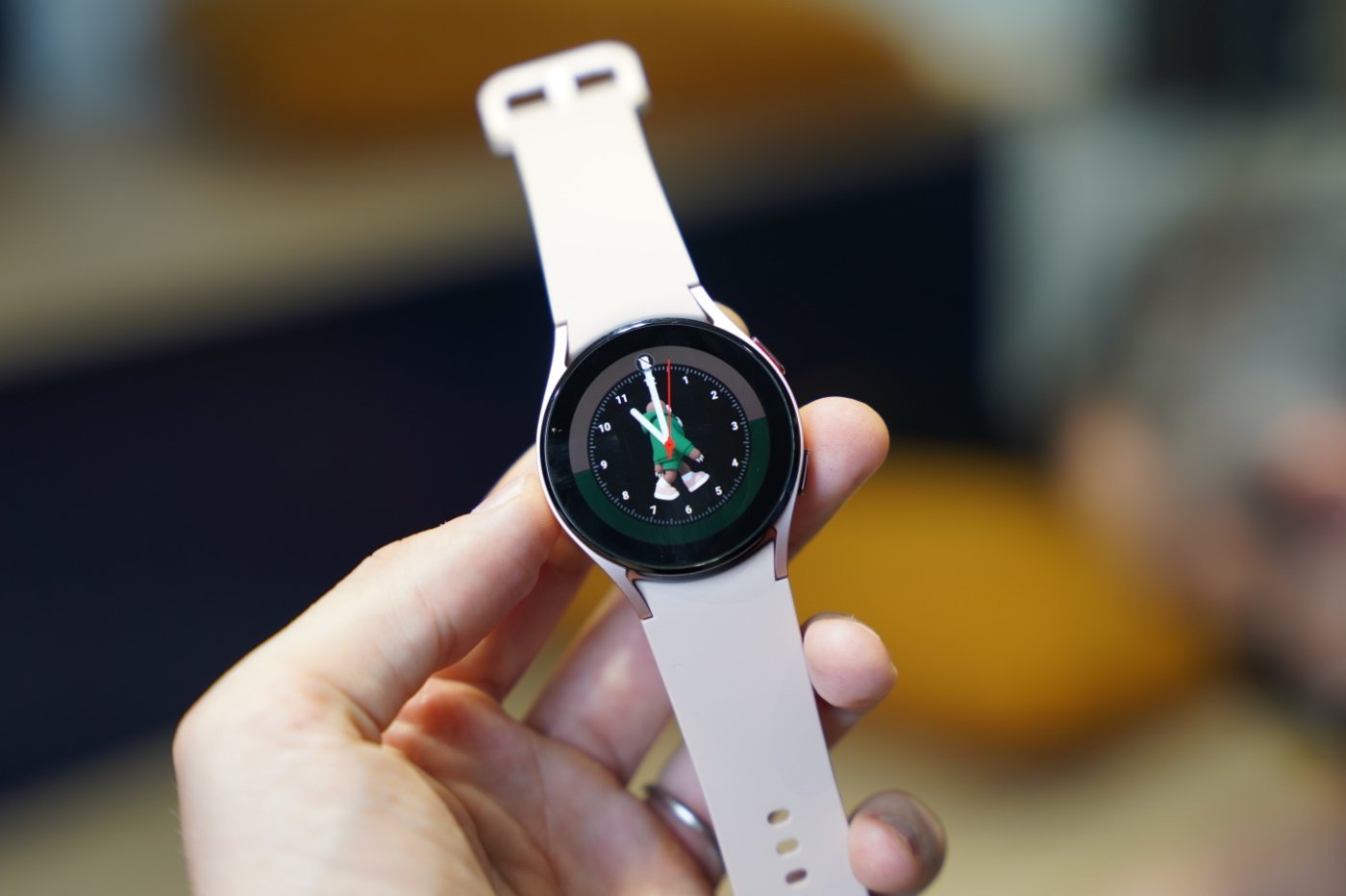 Xiaomi va sortir une montre connectée qui copie l'Apple Watch