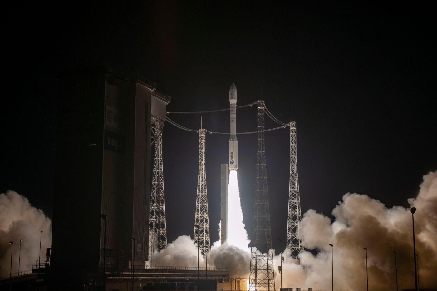 Lancement d'une fusée Vega le 8 octobre 2023
