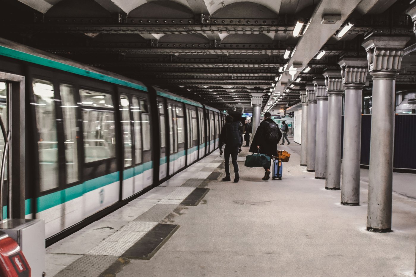 Comment aller à TV5 Monde à Paris en Métro, Bus, Train ou RER ?