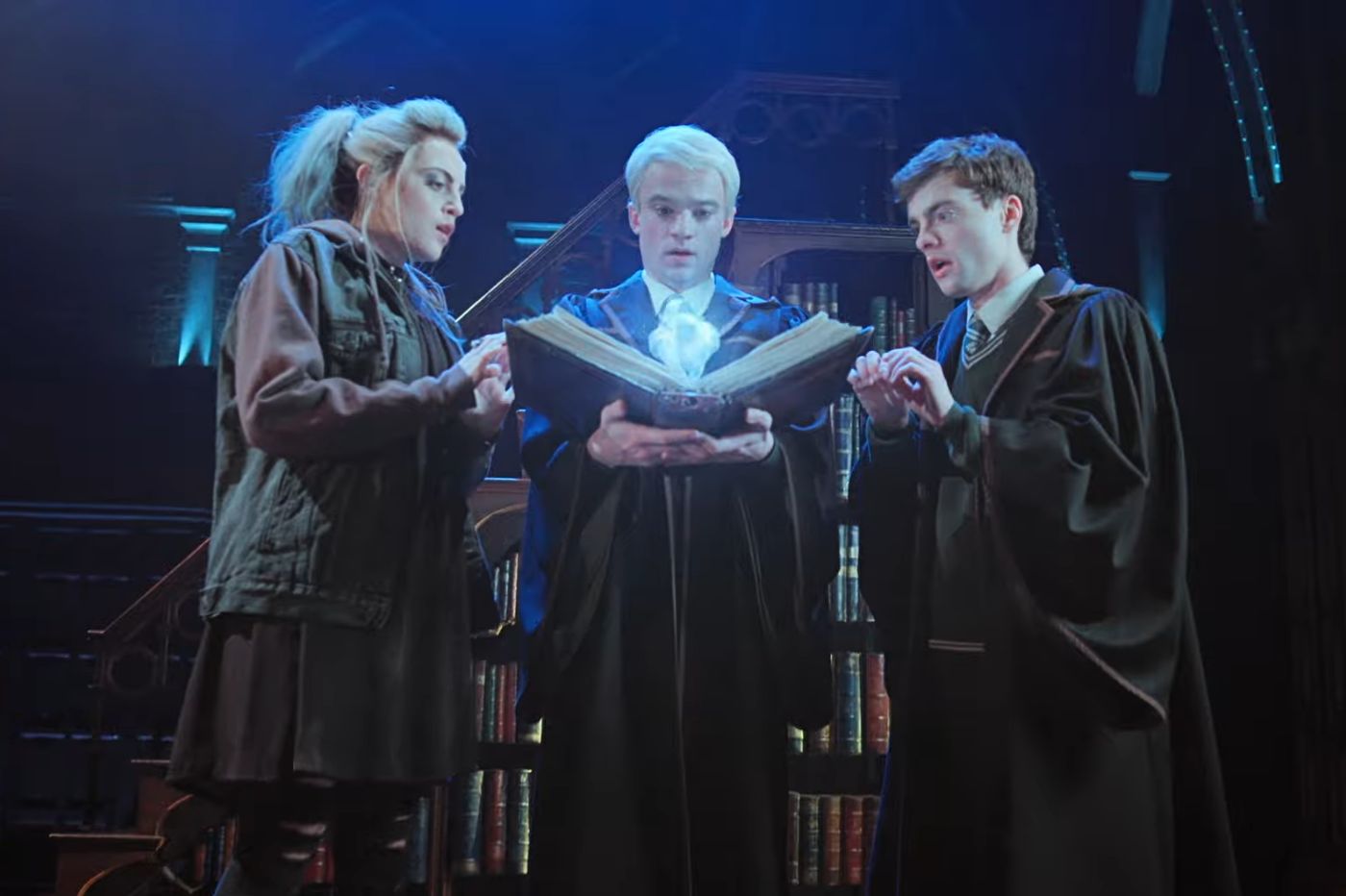 La pièce de théâtre Harry Potter et l'Enfant Maudit investit