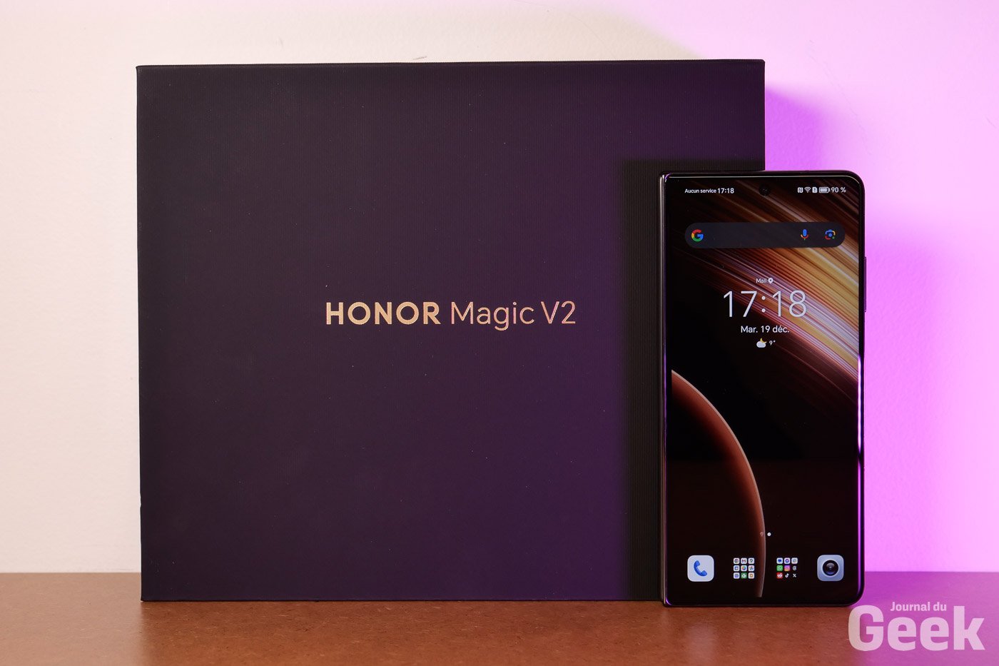 Honor Magic V2