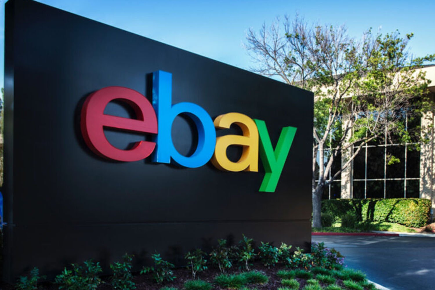 eBay Logo