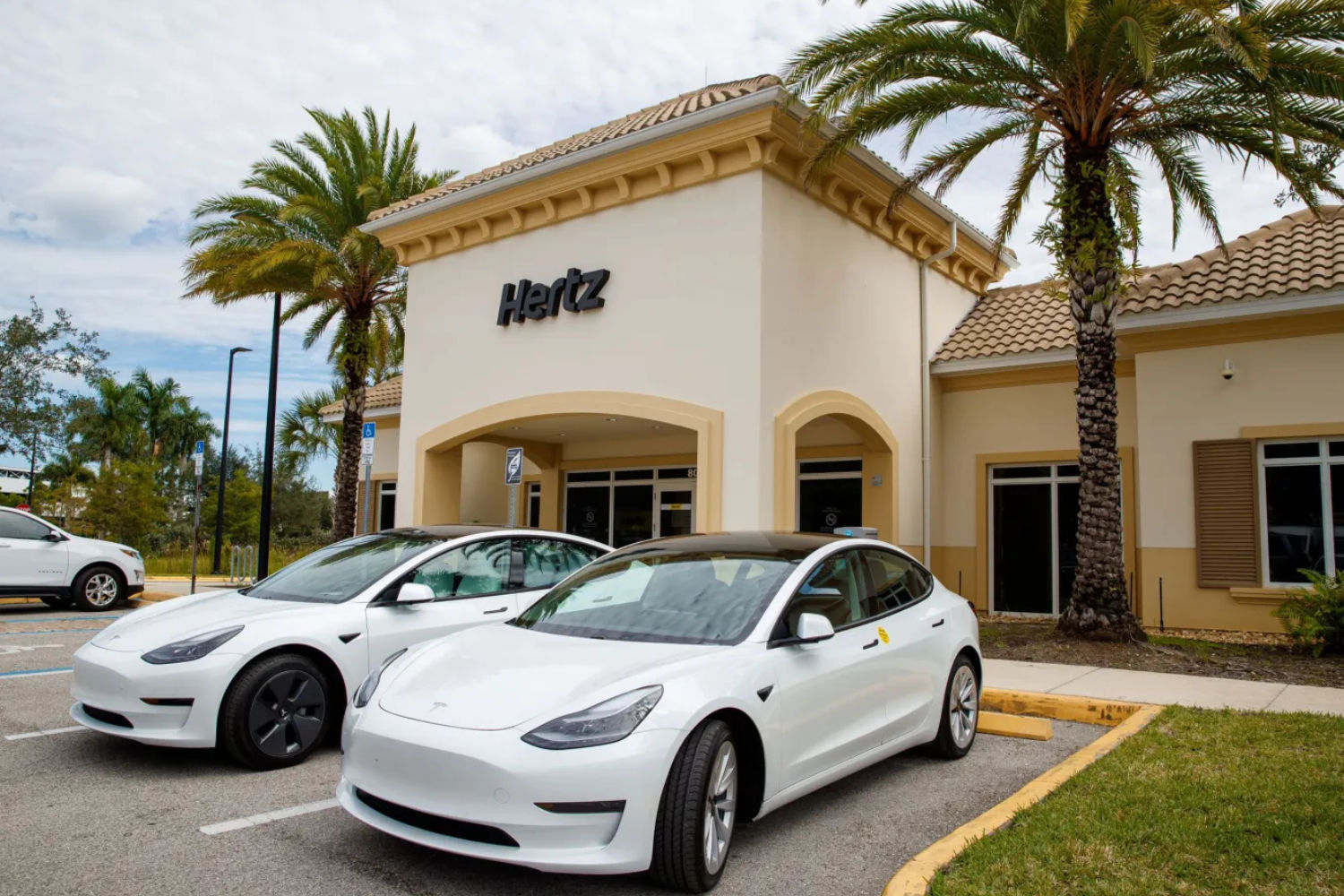 Hertz Voiture Electrique