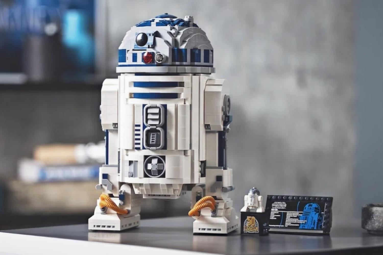 Pour les 25 ans de Star Wars, LEGO dévoile un nouveau set R2D2