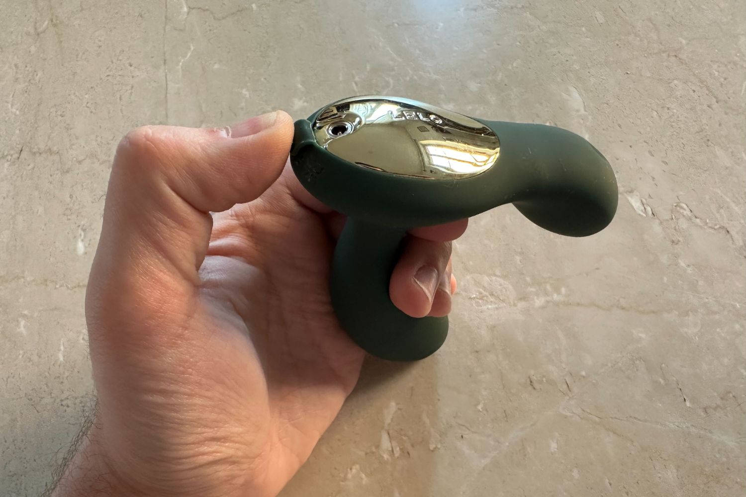 Lelo Hugo 2 Remote 4