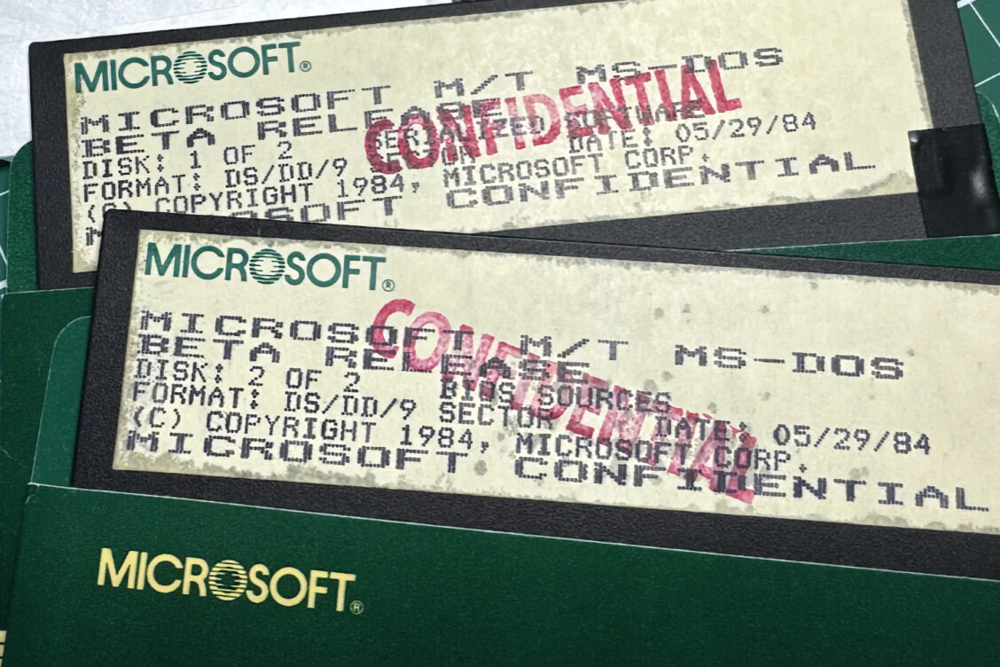 Coup de vieux : Microsoft et IBM libèrent le code de MS-DOS 4.0
