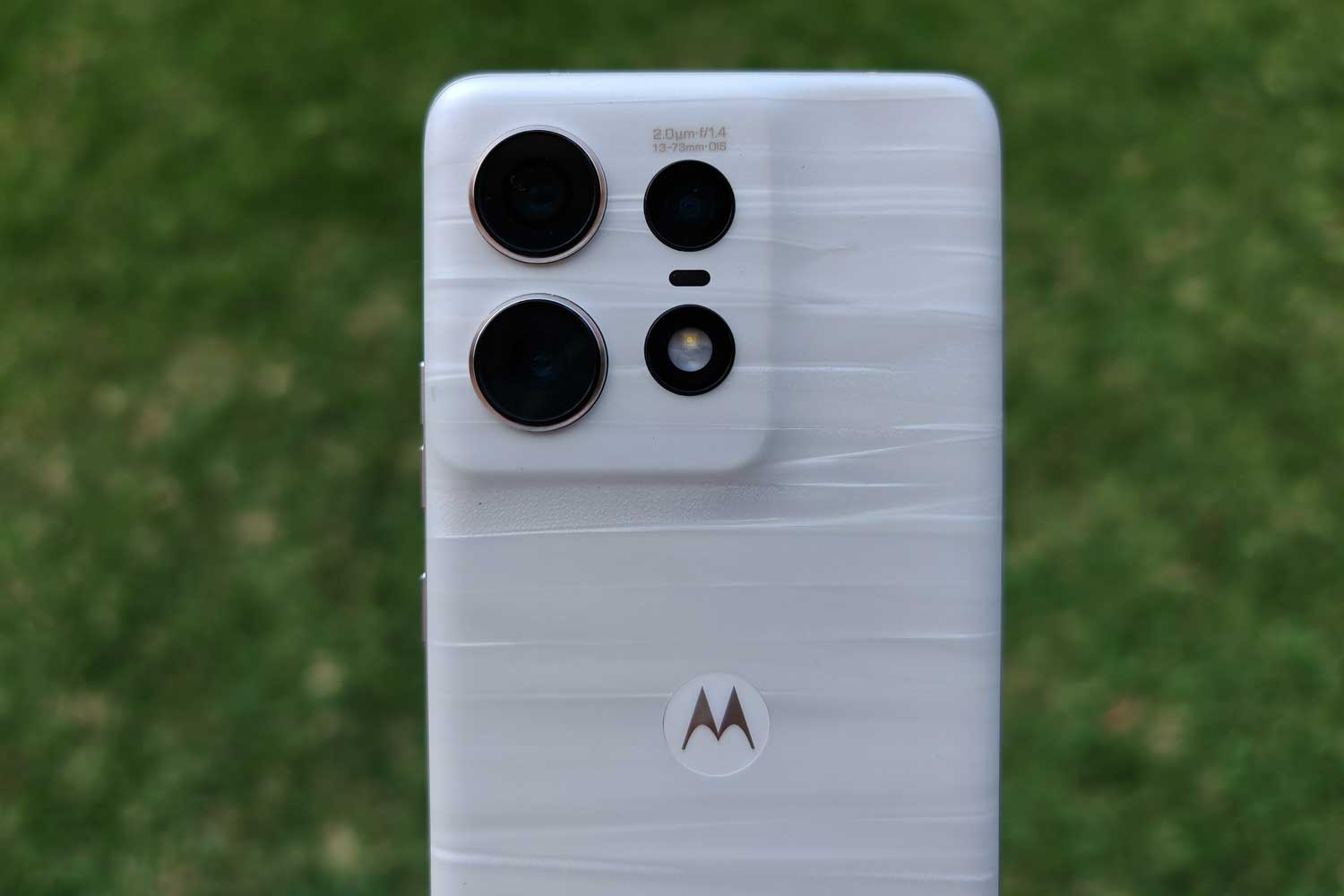 Motorola Edge 50 Series (12)