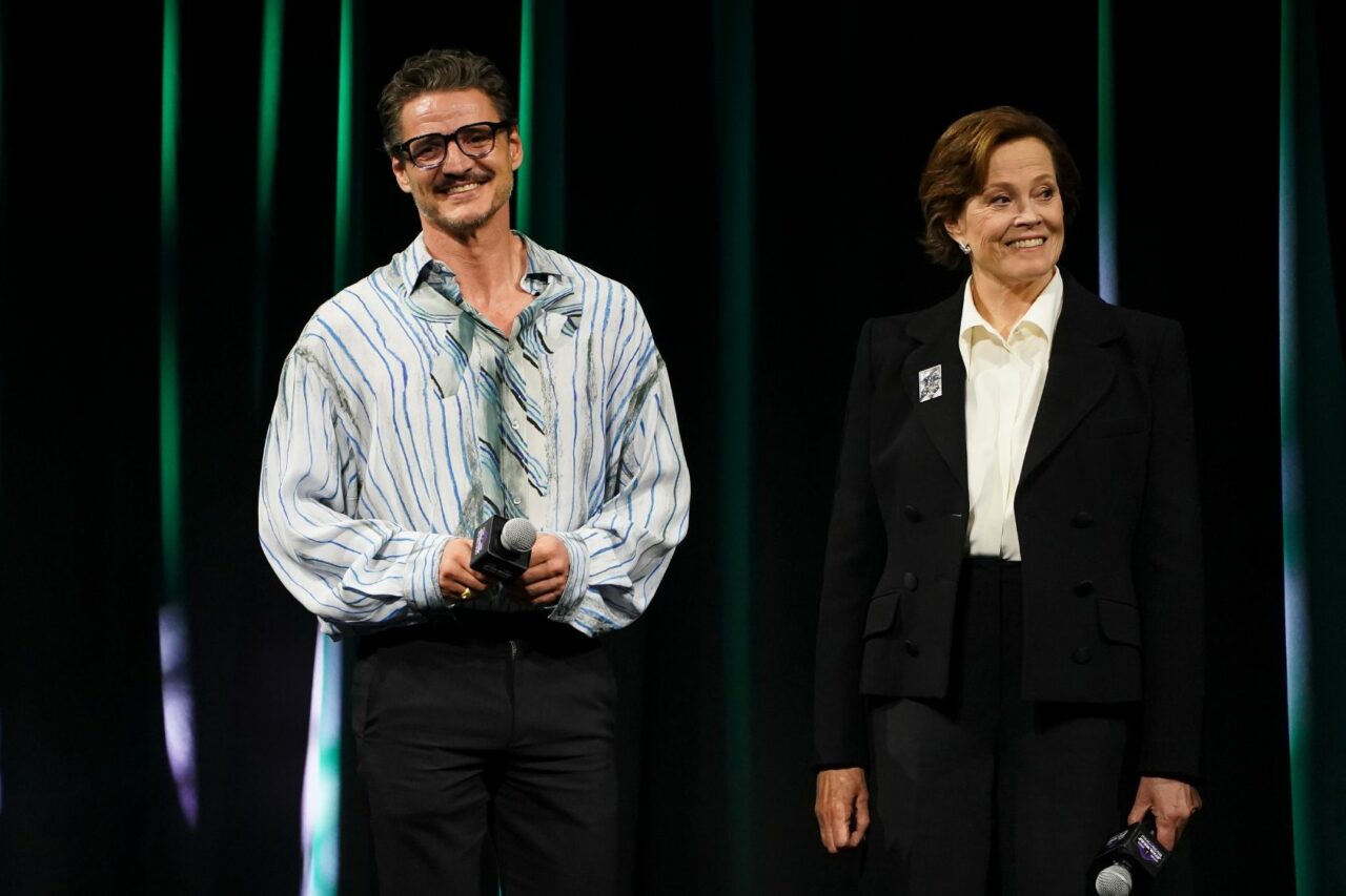 Star Wars Celebration Mando And Grogu