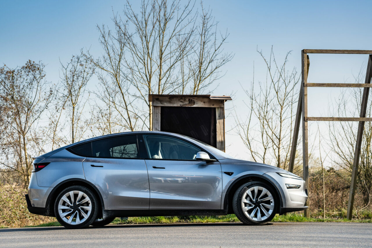 Tesla Model Y Juniper 2025 15