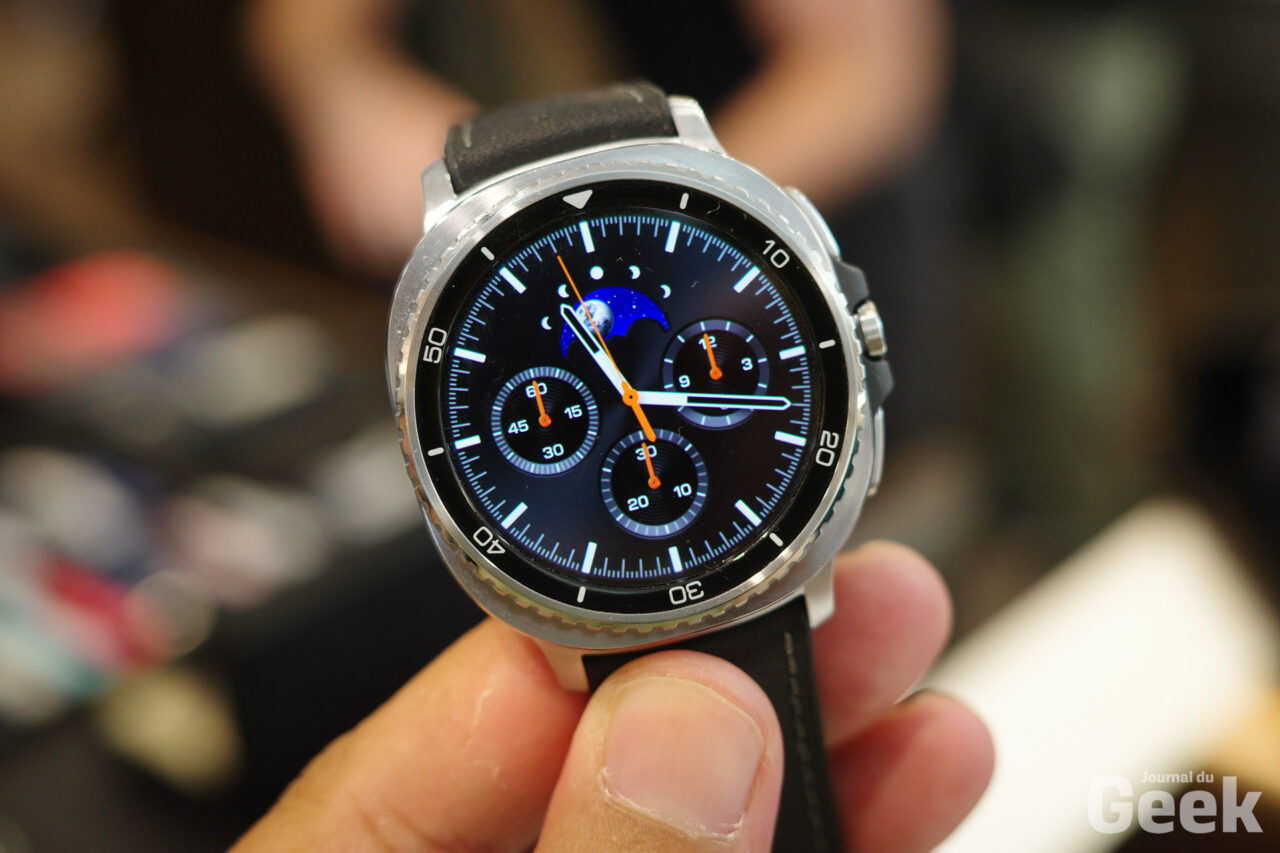 Samsung Galaxy Watch8 Classic 02