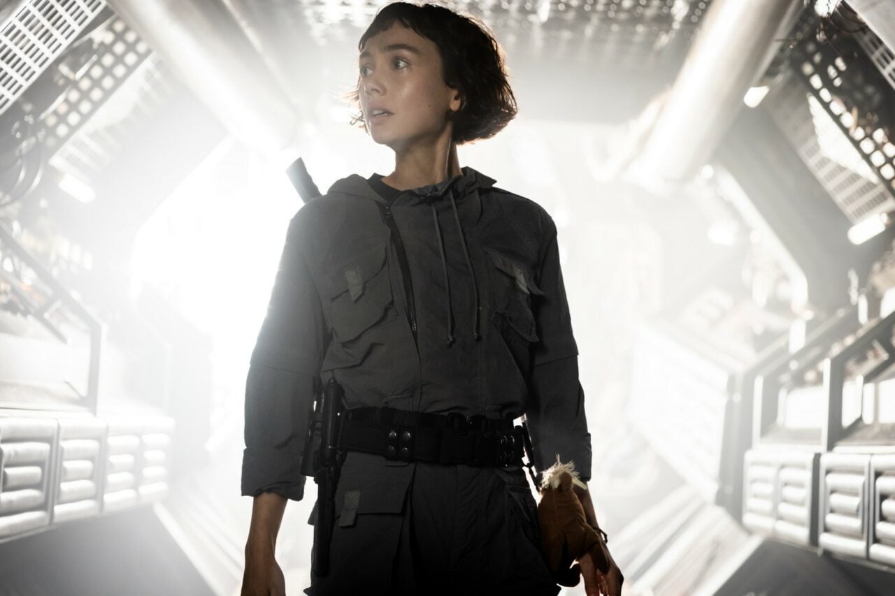 Critique Alien : Earth – la franchise pond une série hybride sous acide