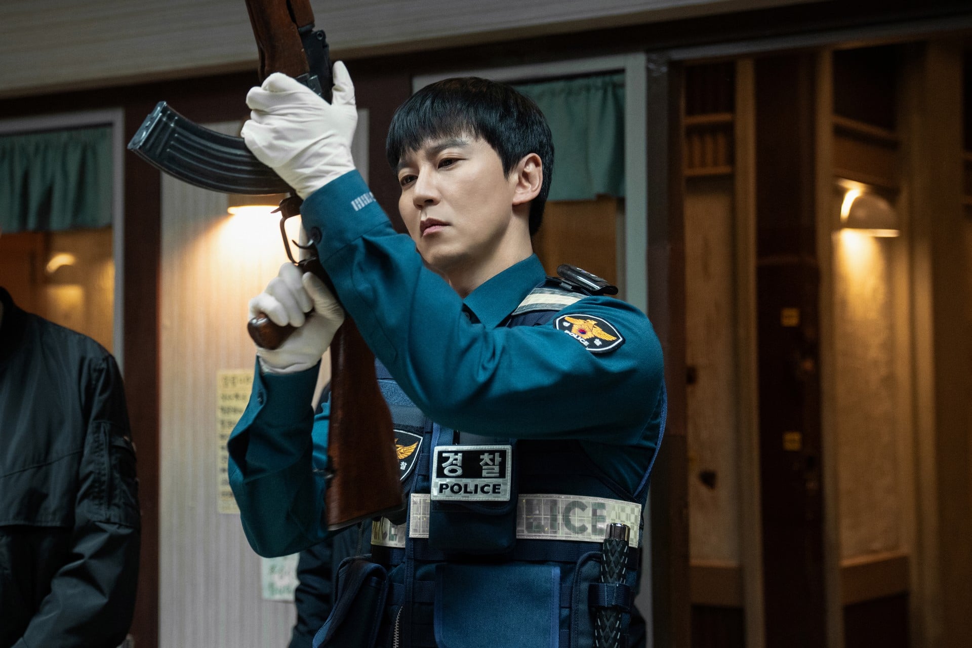 Gros flingues et société qui s'effondre... Ce thriller du Top 10 Netflix est une série coup de cœur&nbsp;!