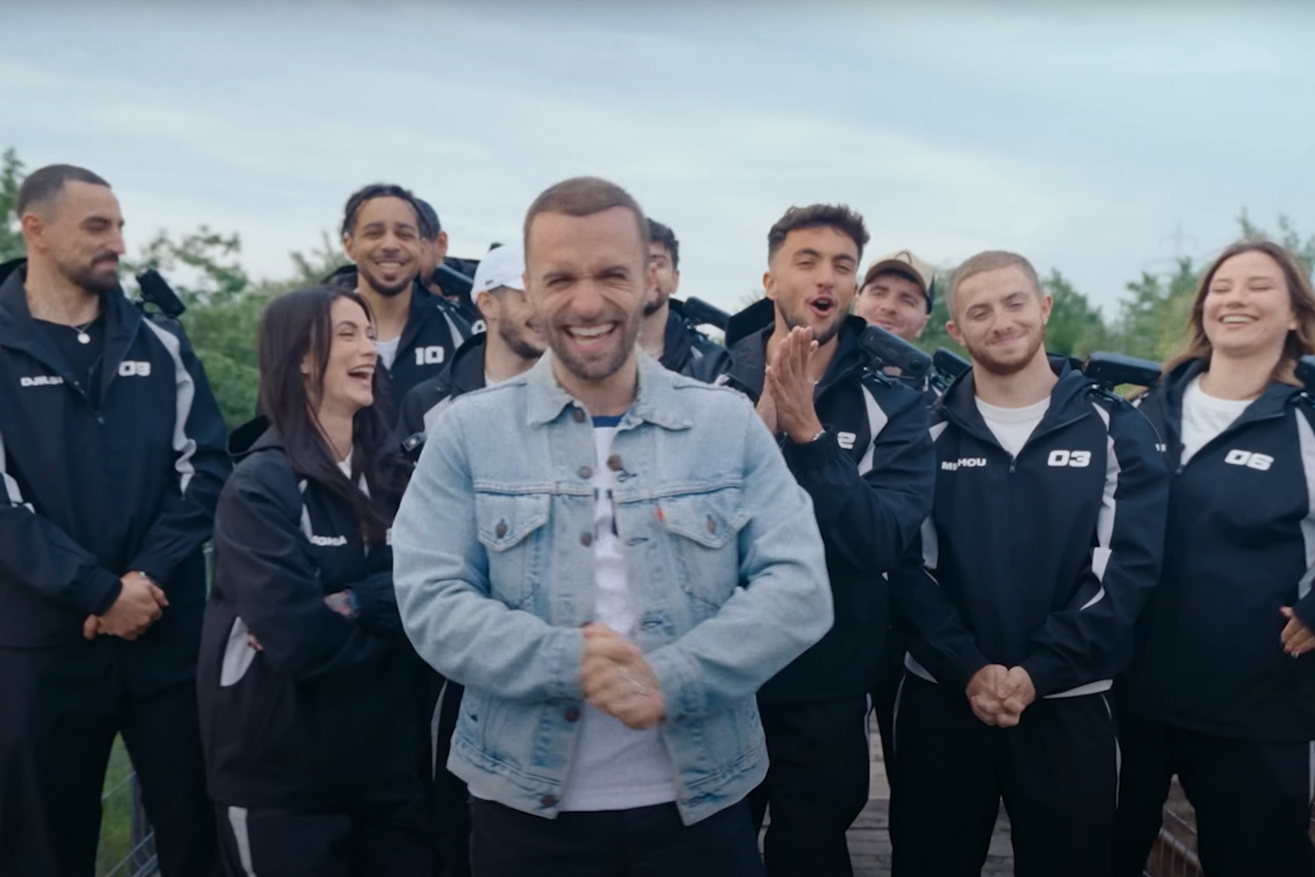 Squeezie, Inoxtag, Michou... le YouTube français refait-il de "la télévision à la papa"&nbsp;?