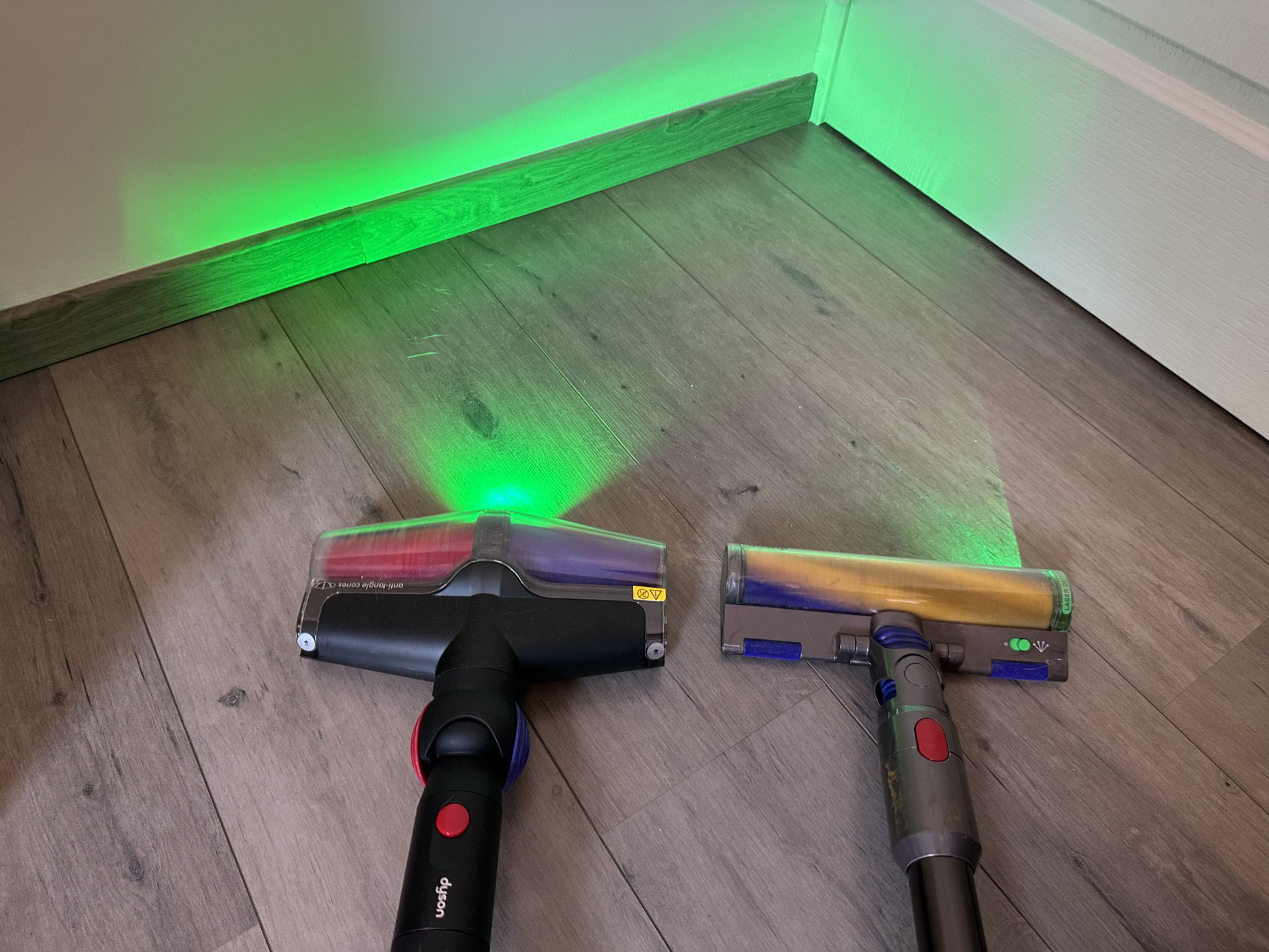 Dyson V16 Brosse Laser Vs Brosse Optic Fluffy
