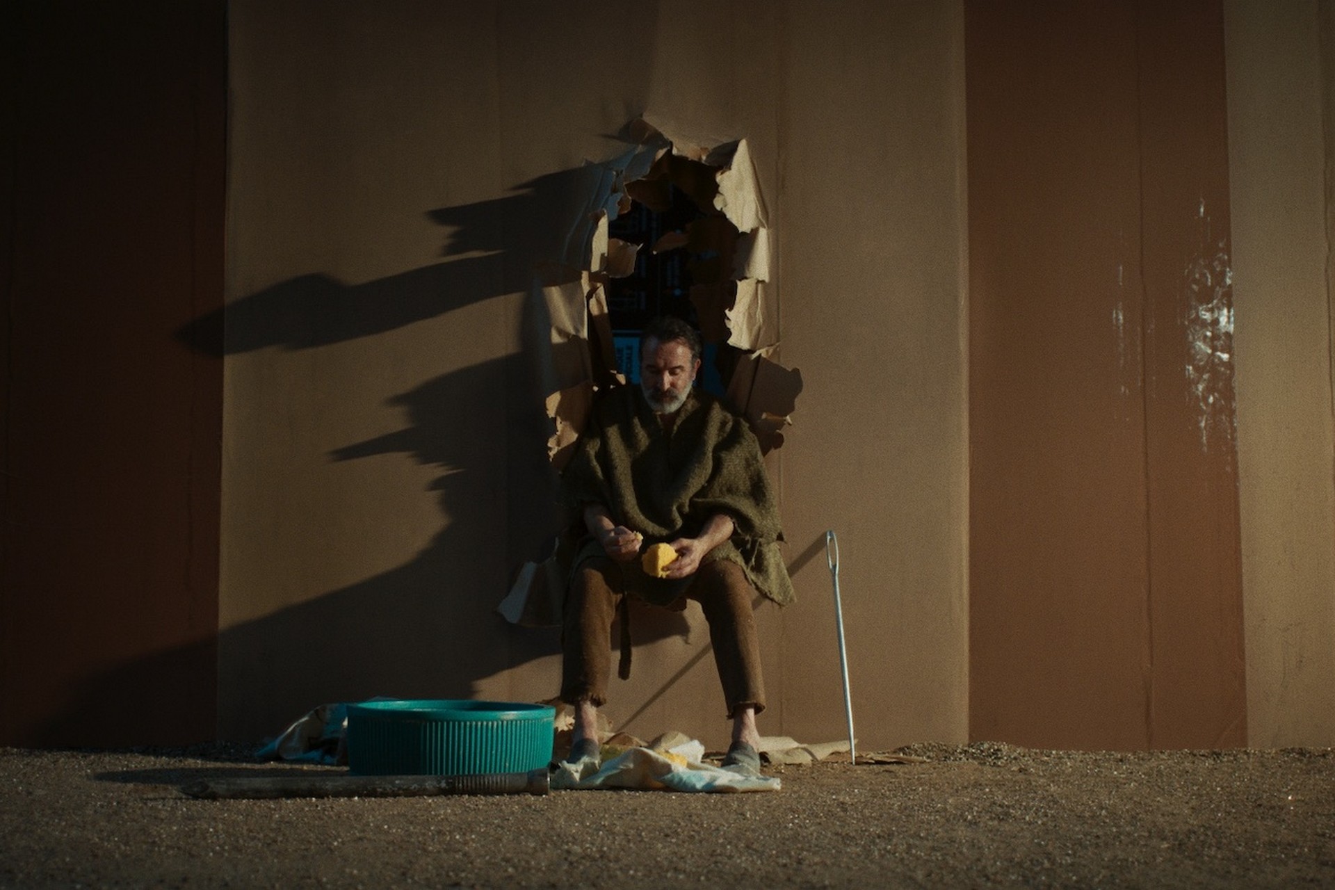 Critique L'Homme qui rétrécit&nbsp;: un Jean Dujardin à la hauteur&nbsp;?